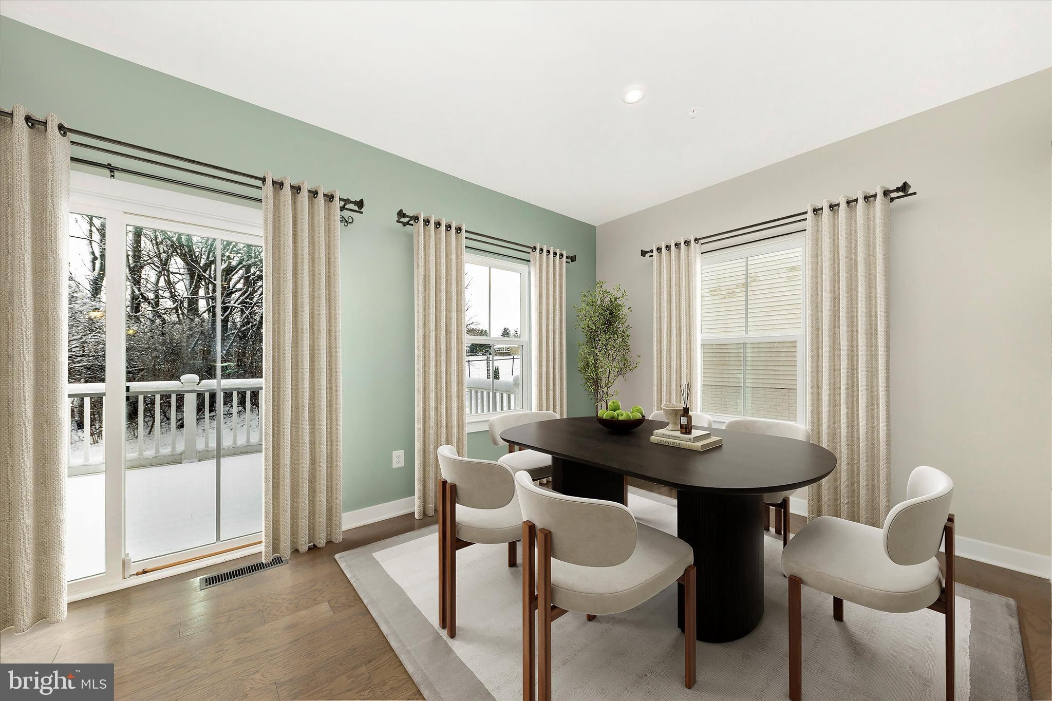 WOODBOURNE MANOR - Residential