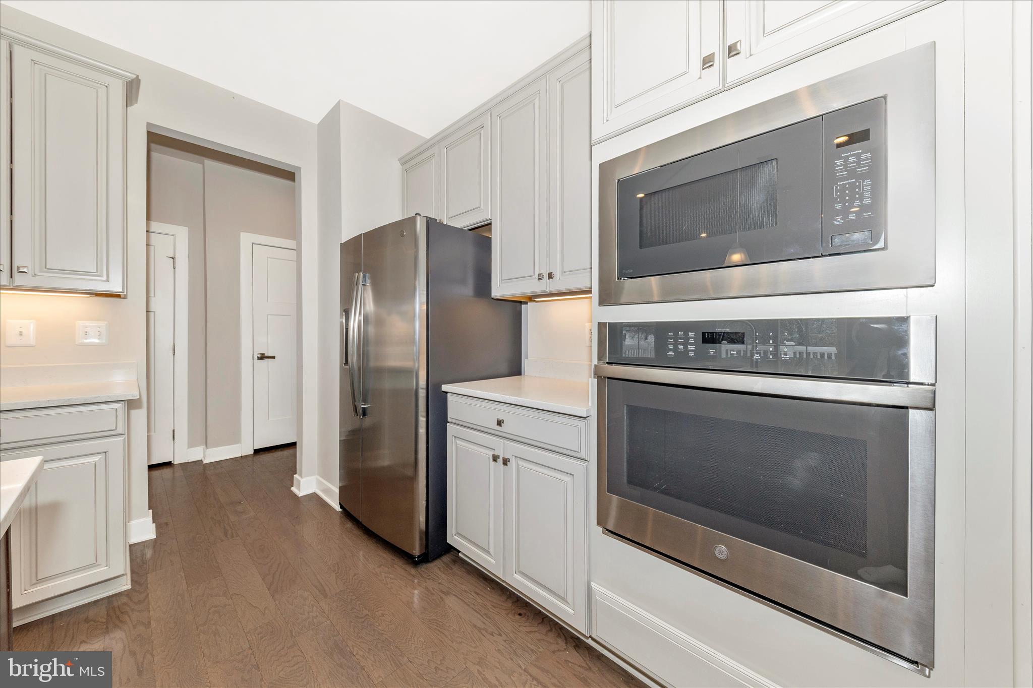 WOODBOURNE MANOR - Residential