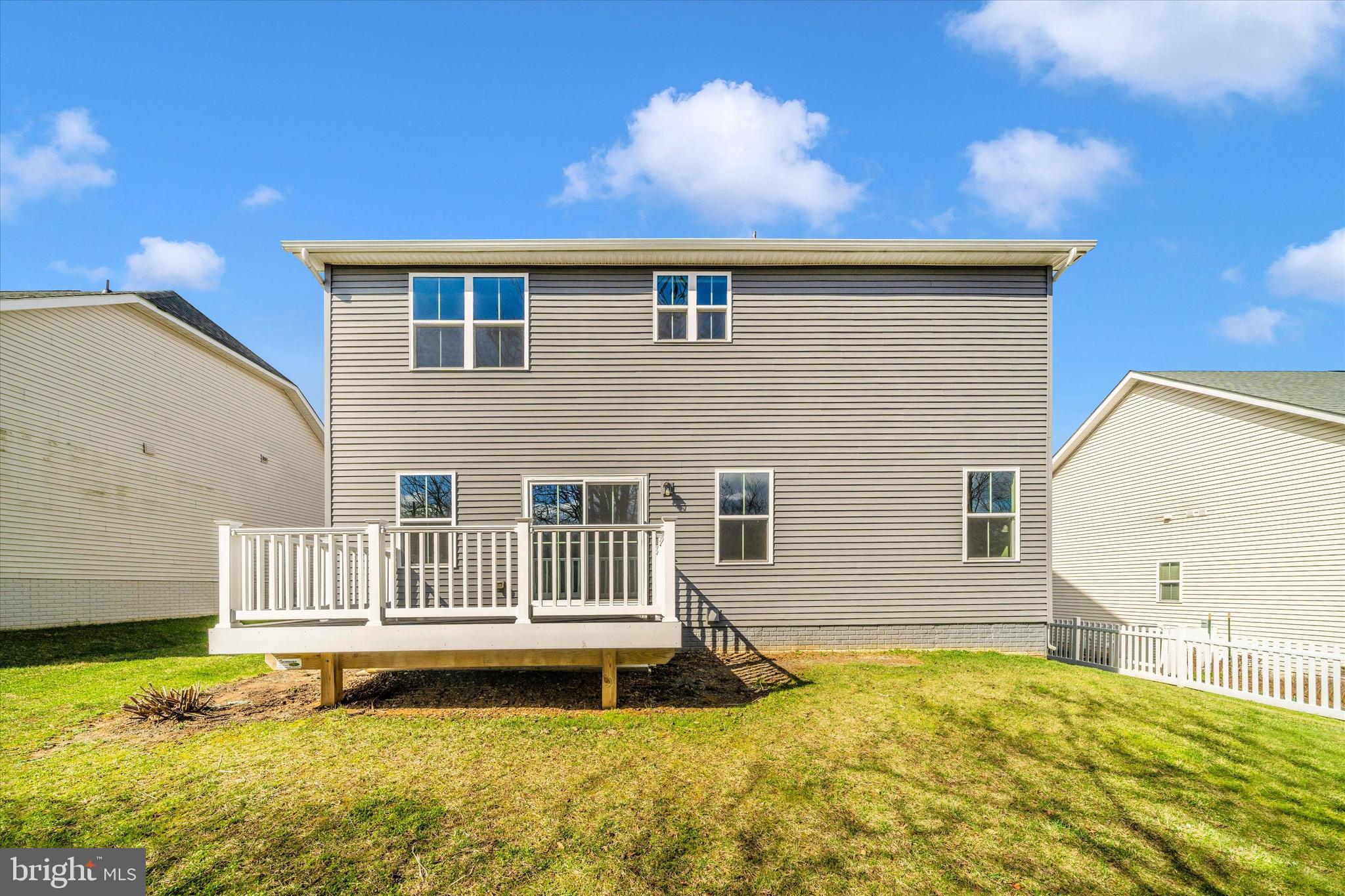 WOODBOURNE MANOR - Residential