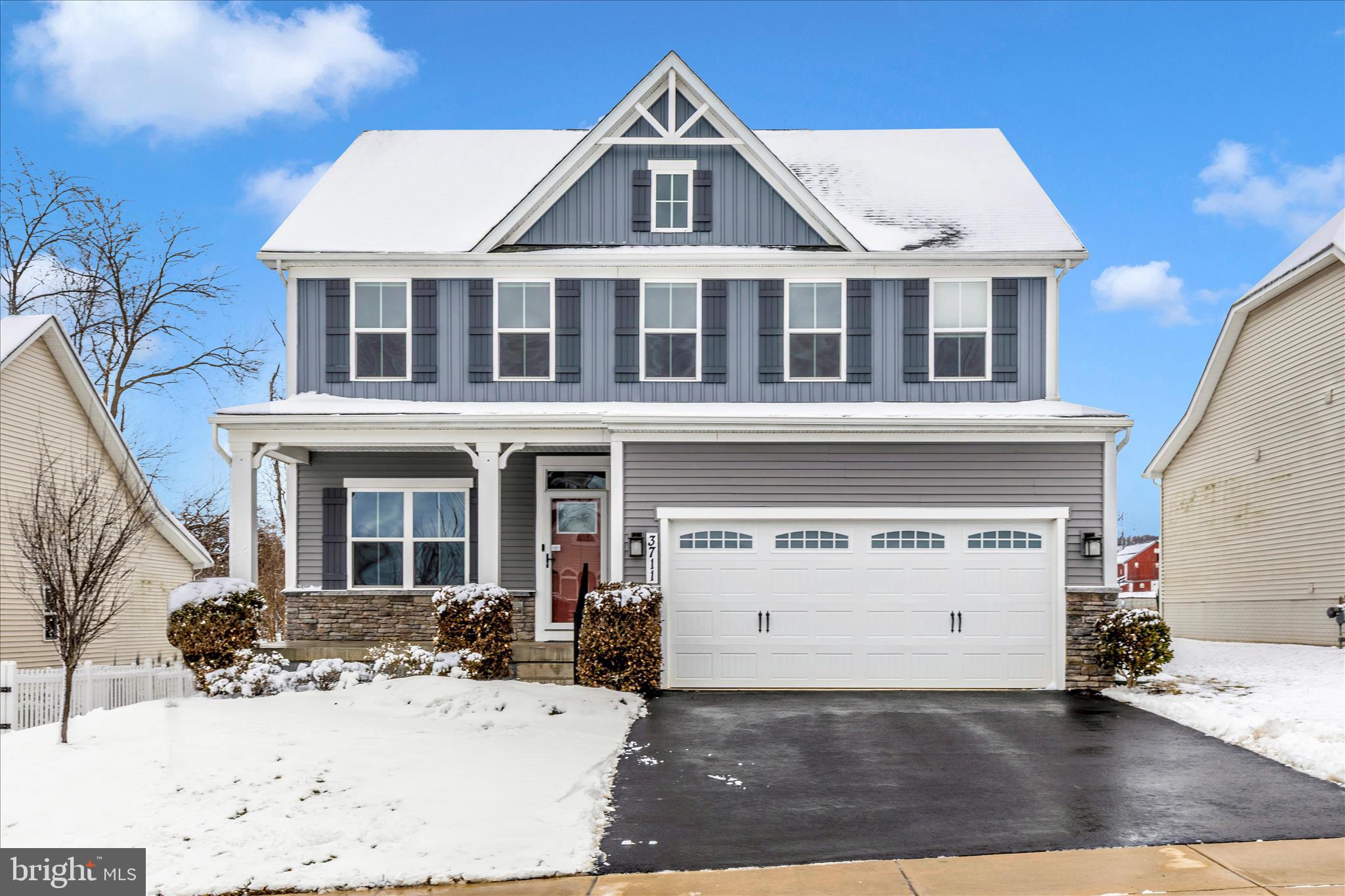 WOODBOURNE MANOR - Residential