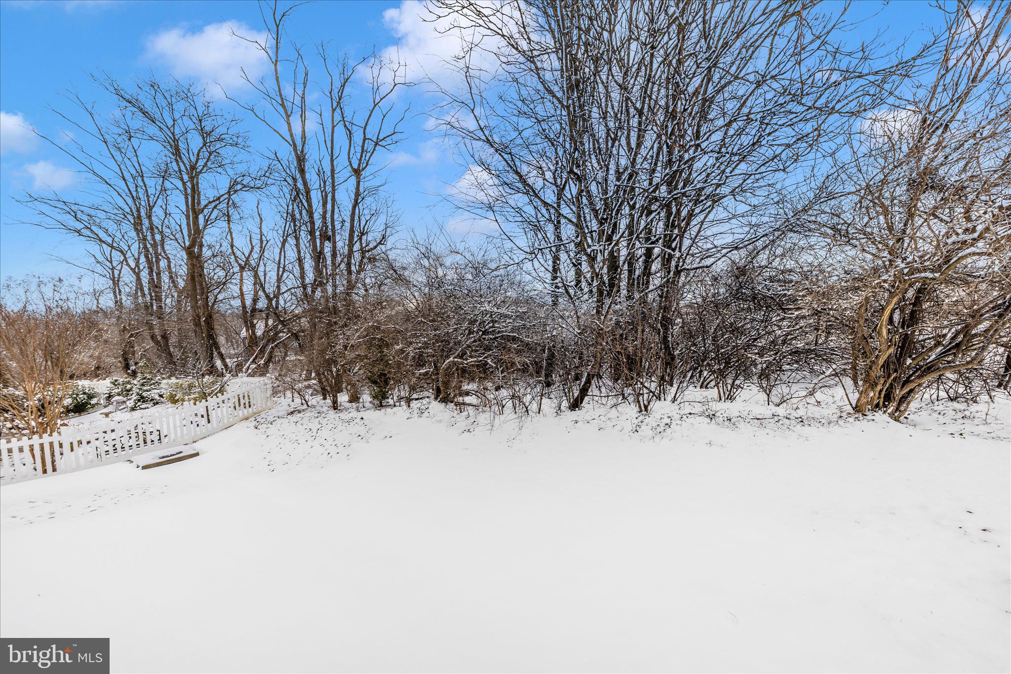 WOODBOURNE MANOR - Residential