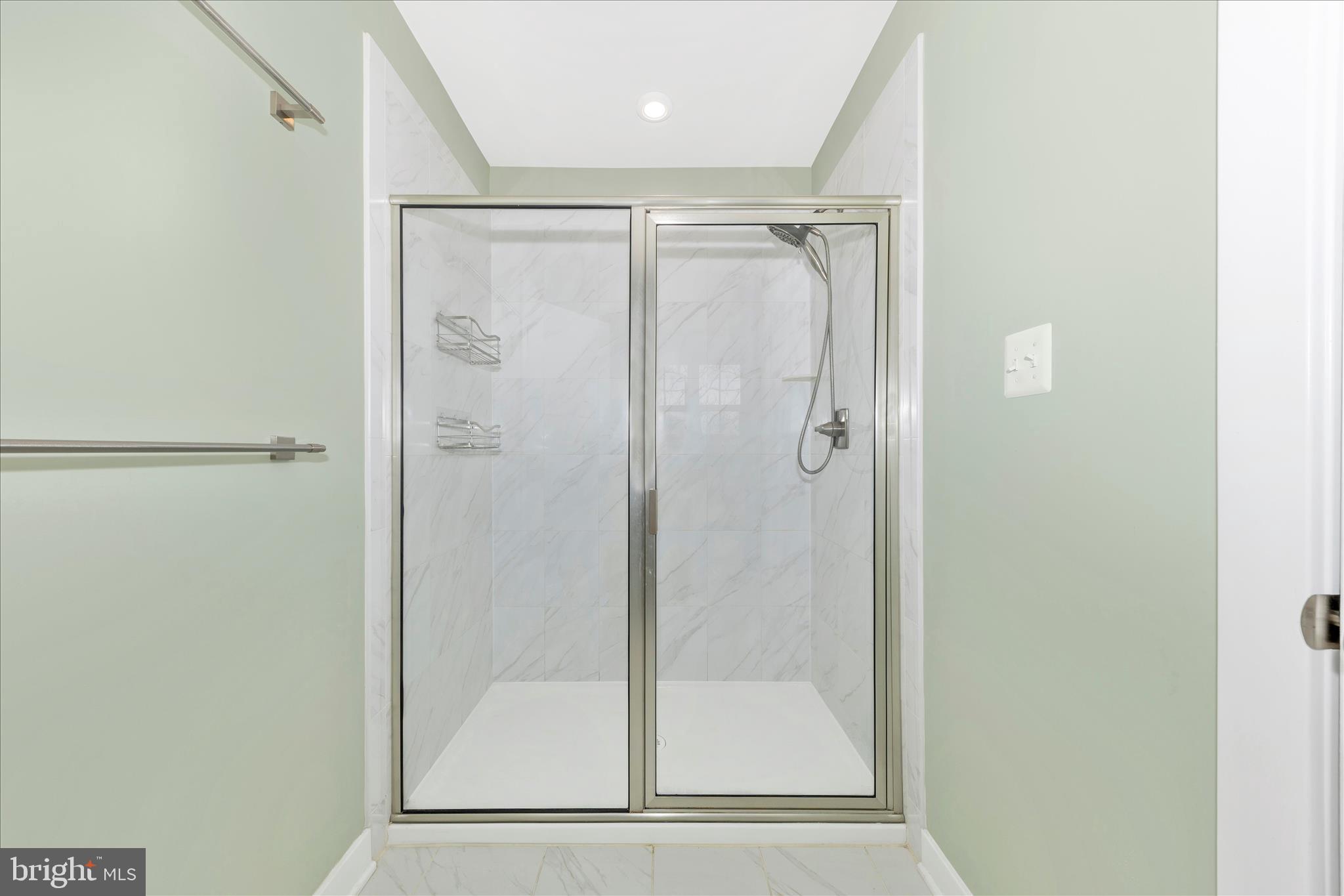 WOODBOURNE MANOR - Residential