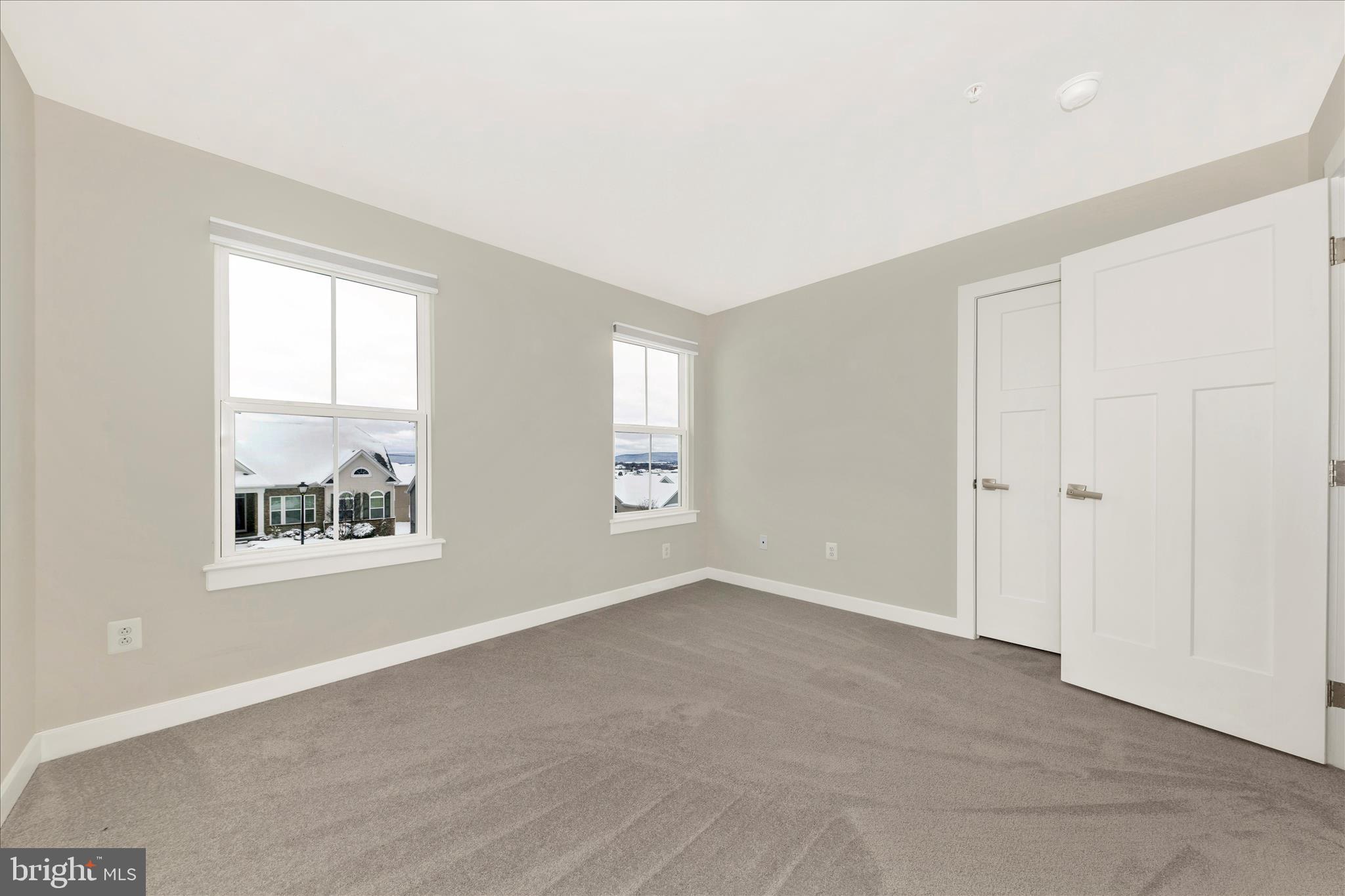 WOODBOURNE MANOR - Residential