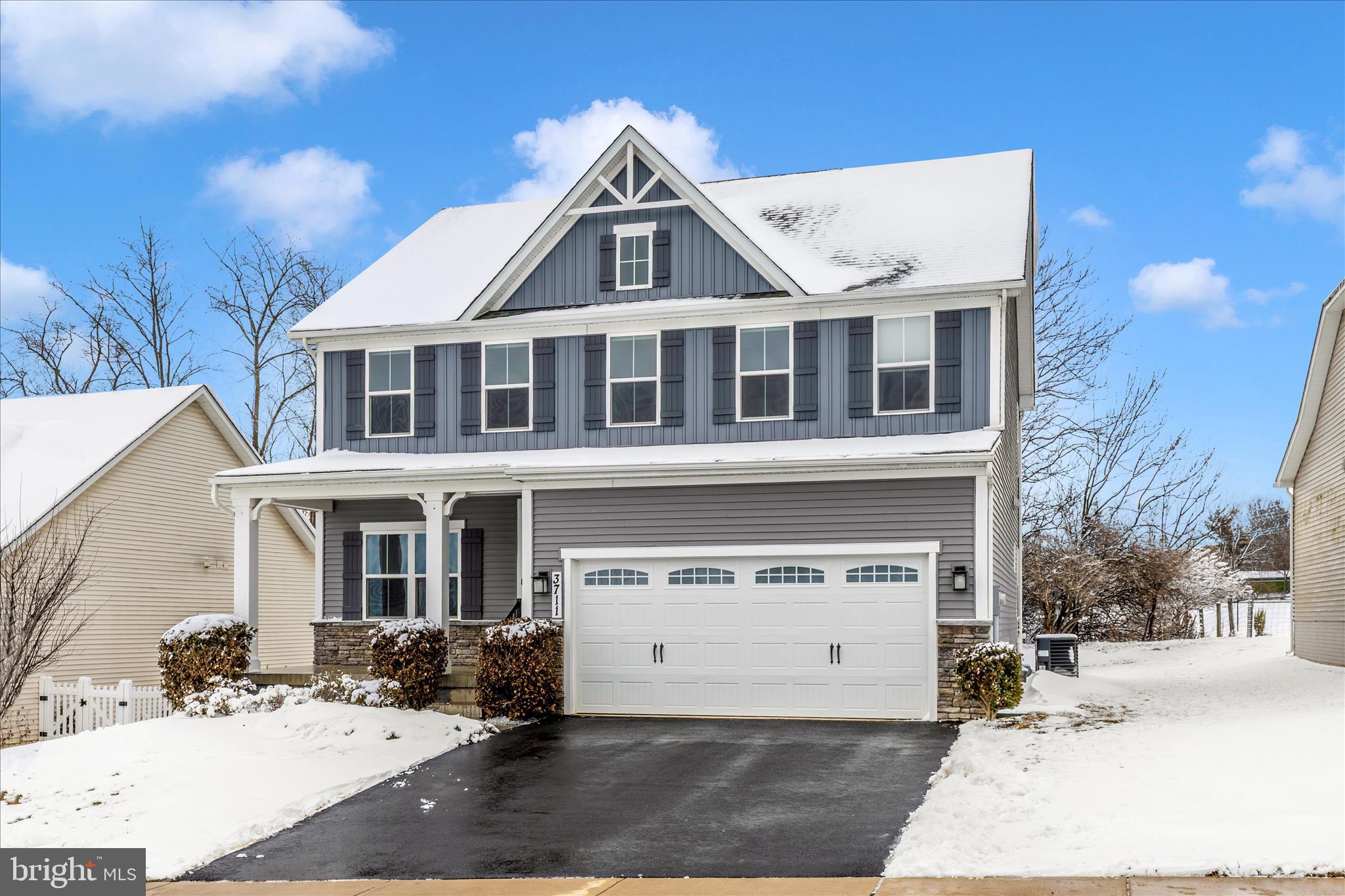 WOODBOURNE MANOR - Residential