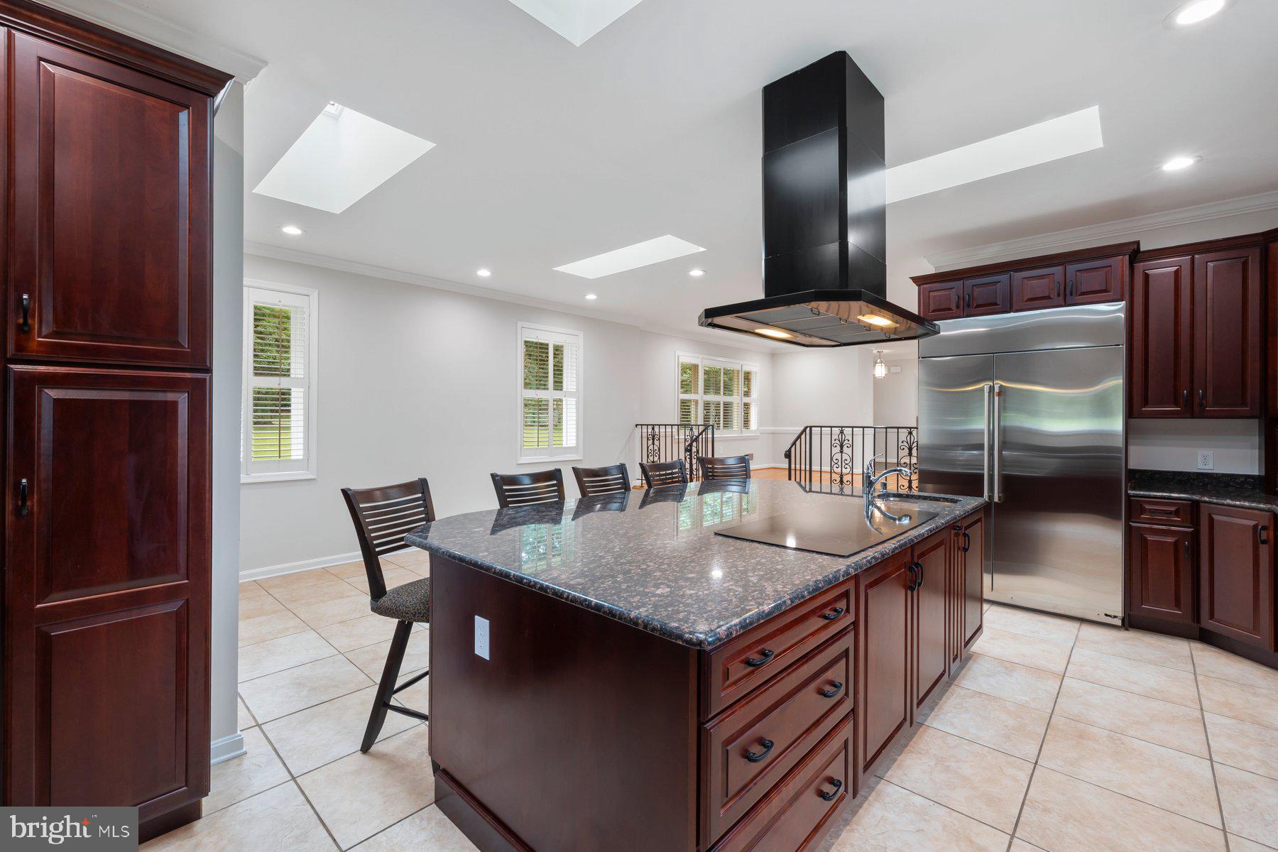 MUNCASTER MANOR - Residential