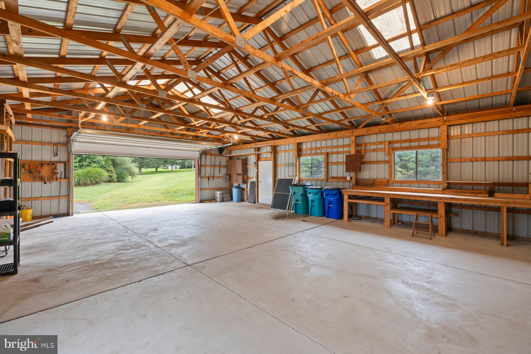 MUNCASTER MANOR - Residential