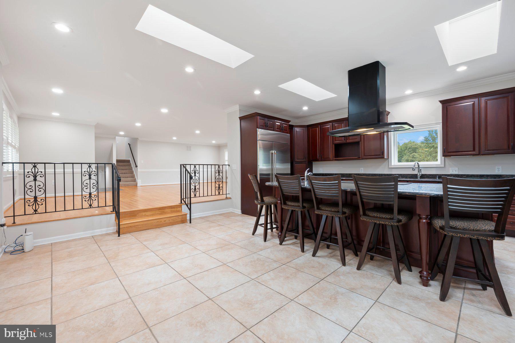 MUNCASTER MANOR - Residential