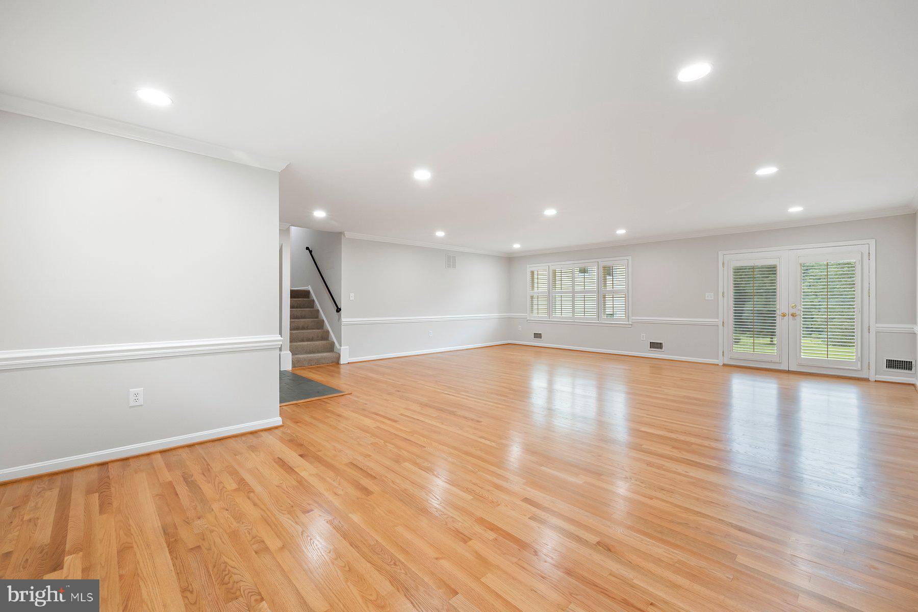 MUNCASTER MANOR - Residential