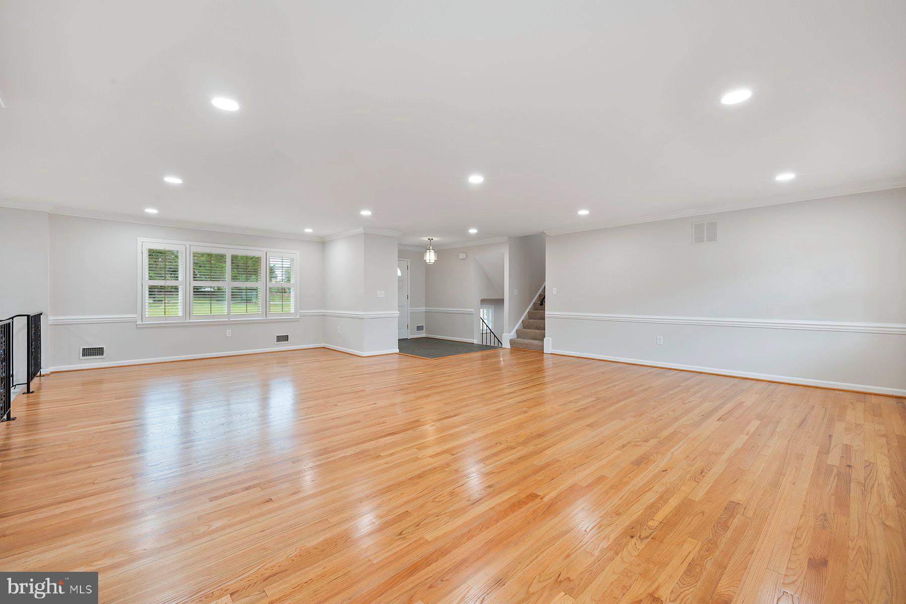 MUNCASTER MANOR - Residential