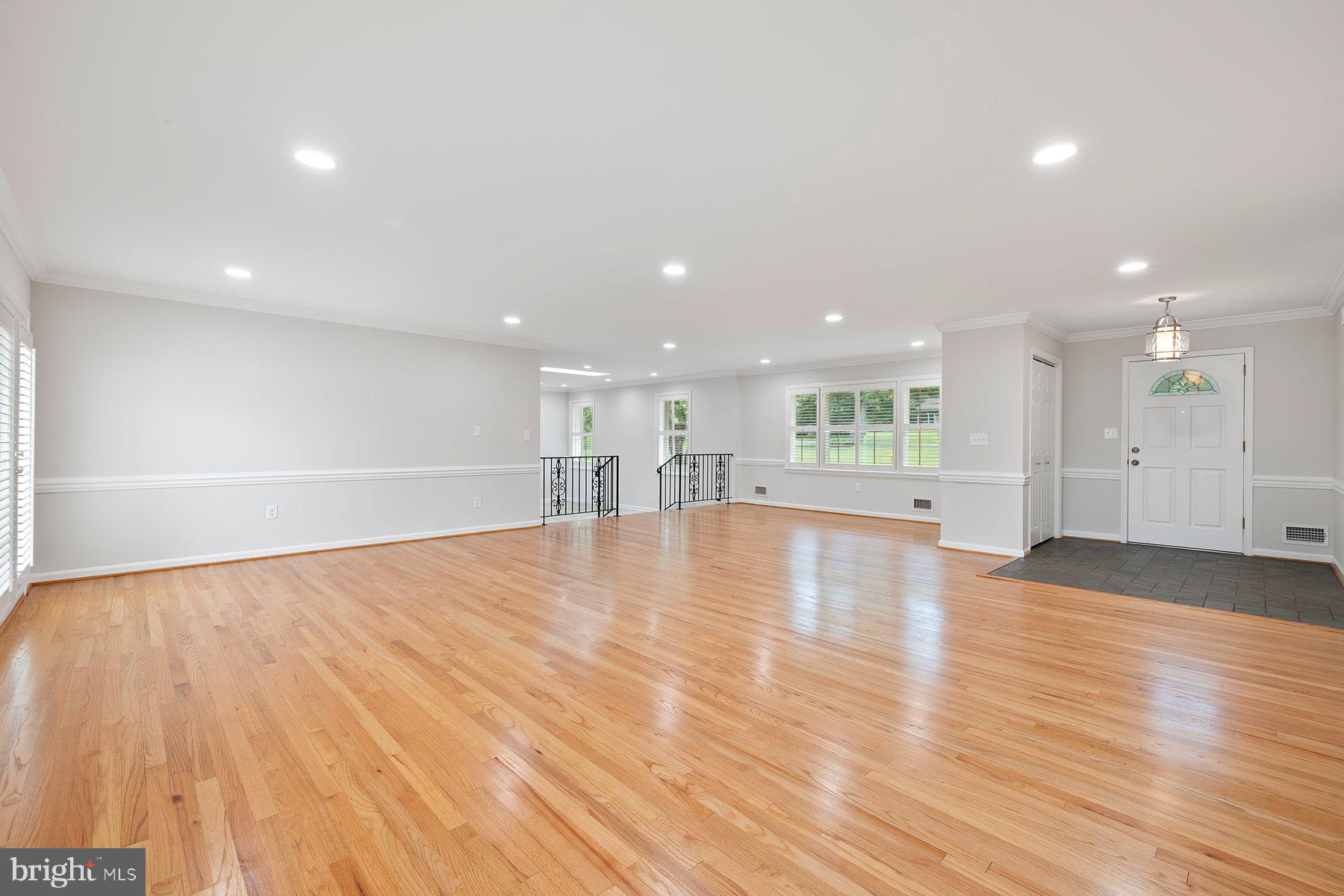 MUNCASTER MANOR - Residential