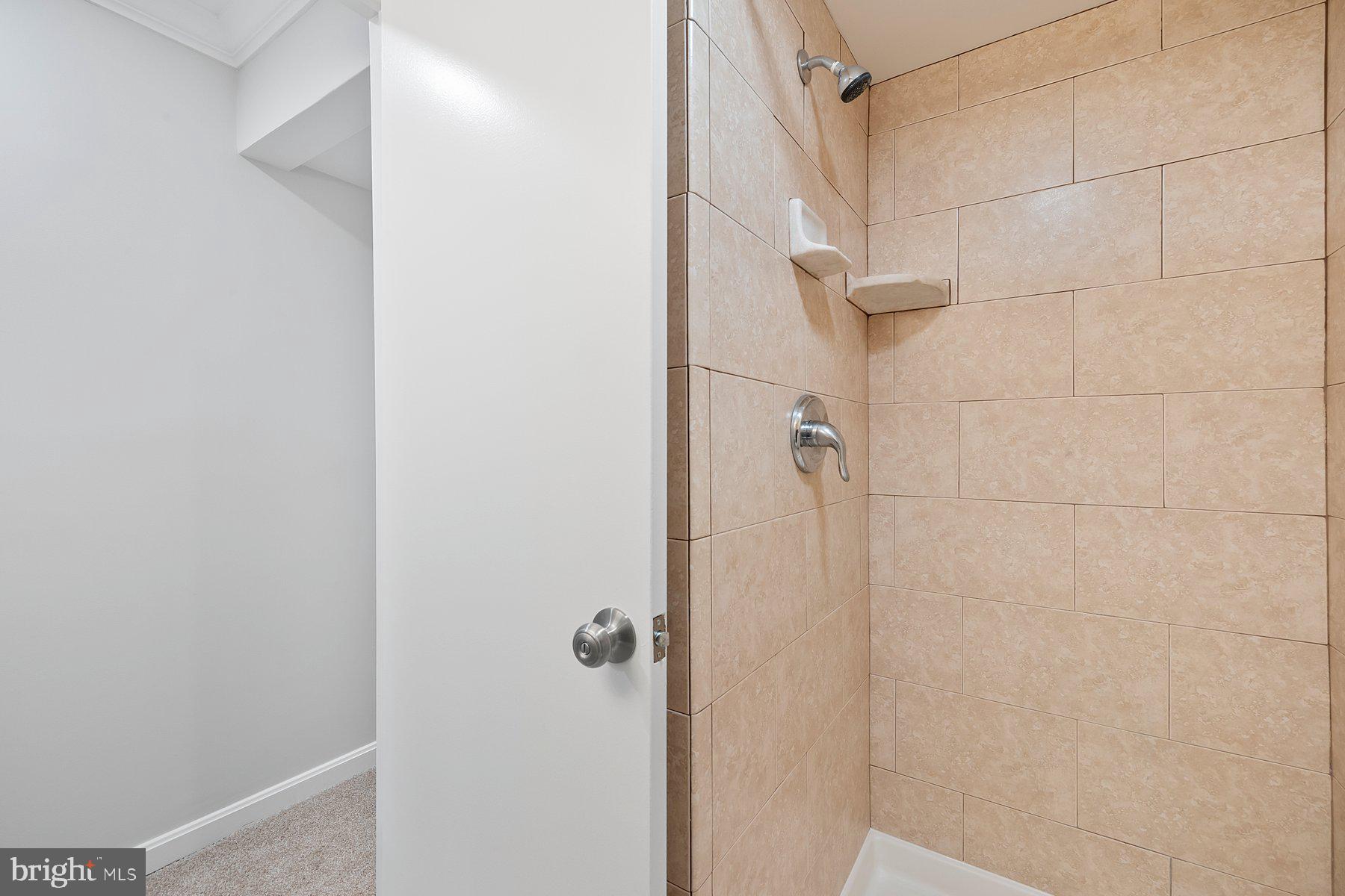 MUNCASTER MANOR - Residential