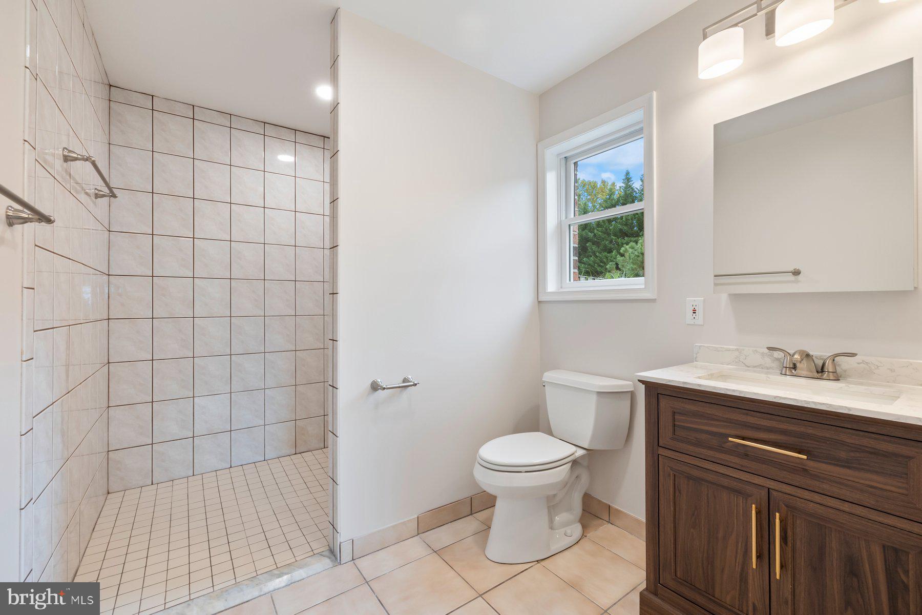 MUNCASTER MANOR - Residential