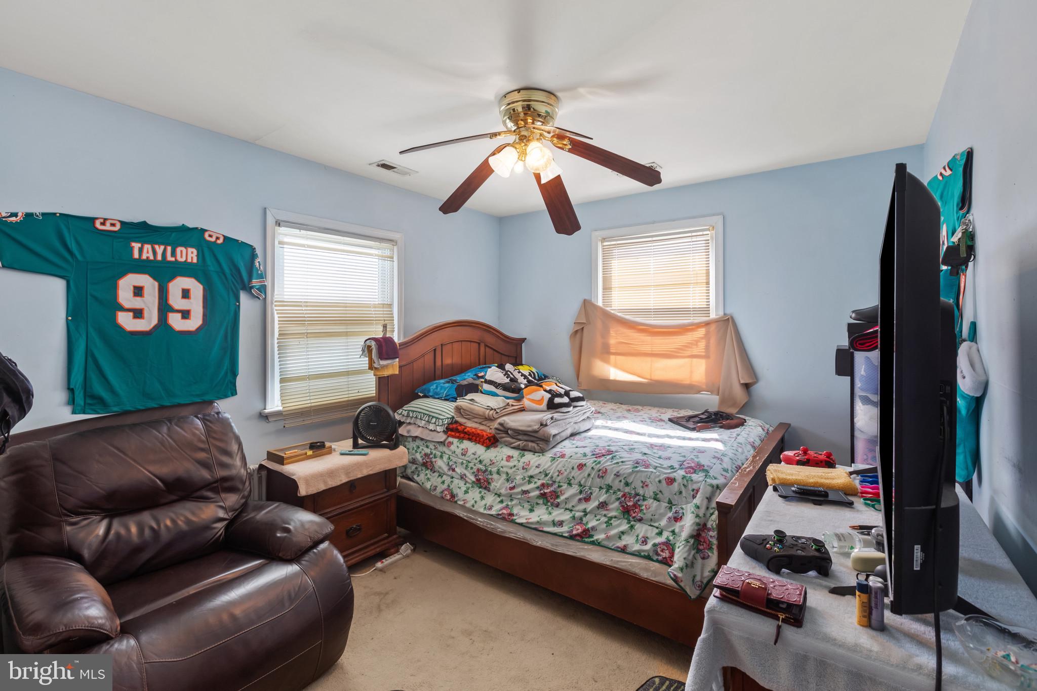 WOODLAWN HEIGHTS - Residential