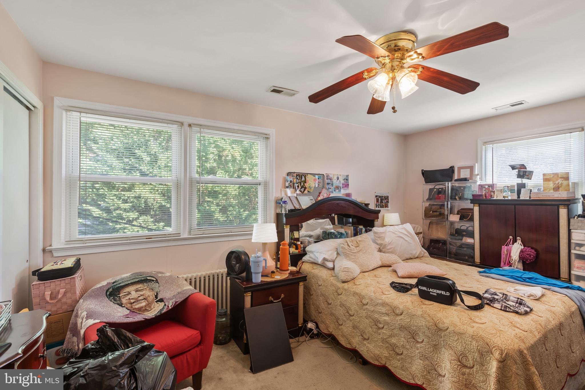 WOODLAWN HEIGHTS - Residential