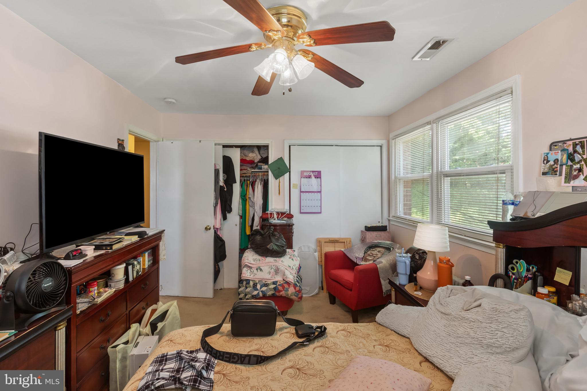 WOODLAWN HEIGHTS - Residential