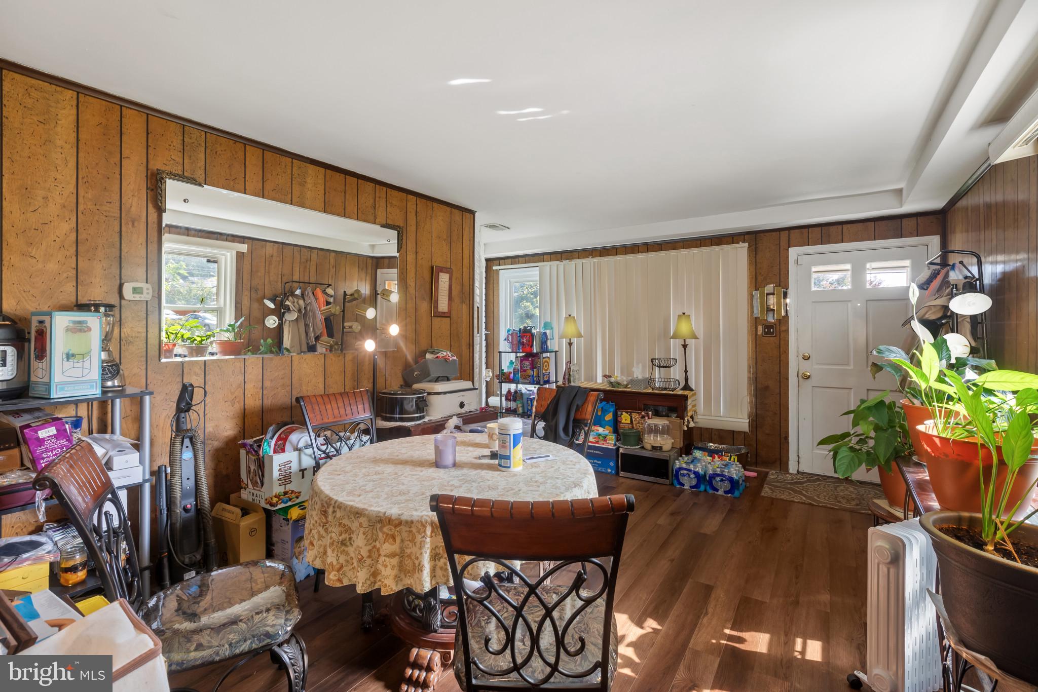 WOODLAWN HEIGHTS - Residential