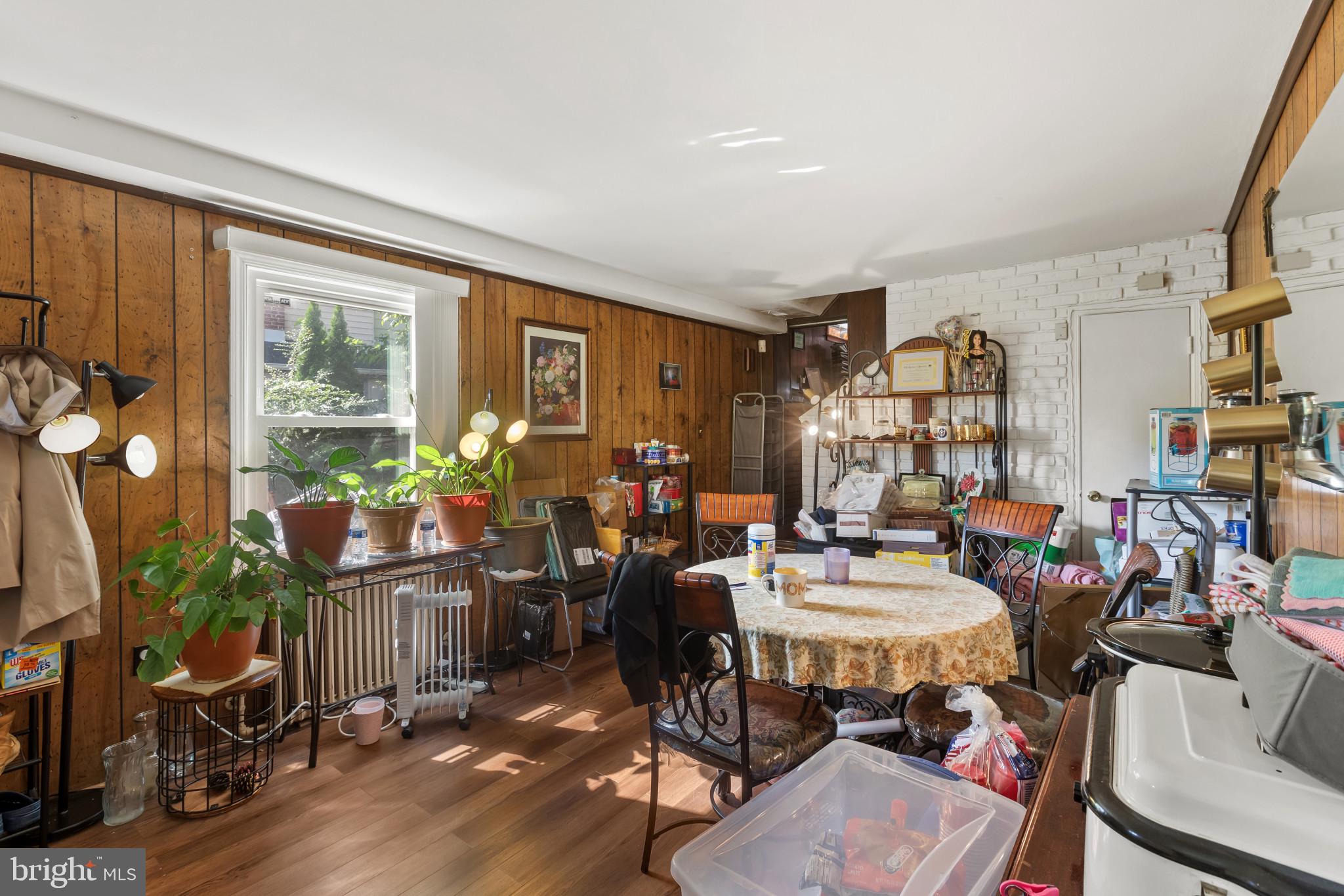 WOODLAWN HEIGHTS - Residential