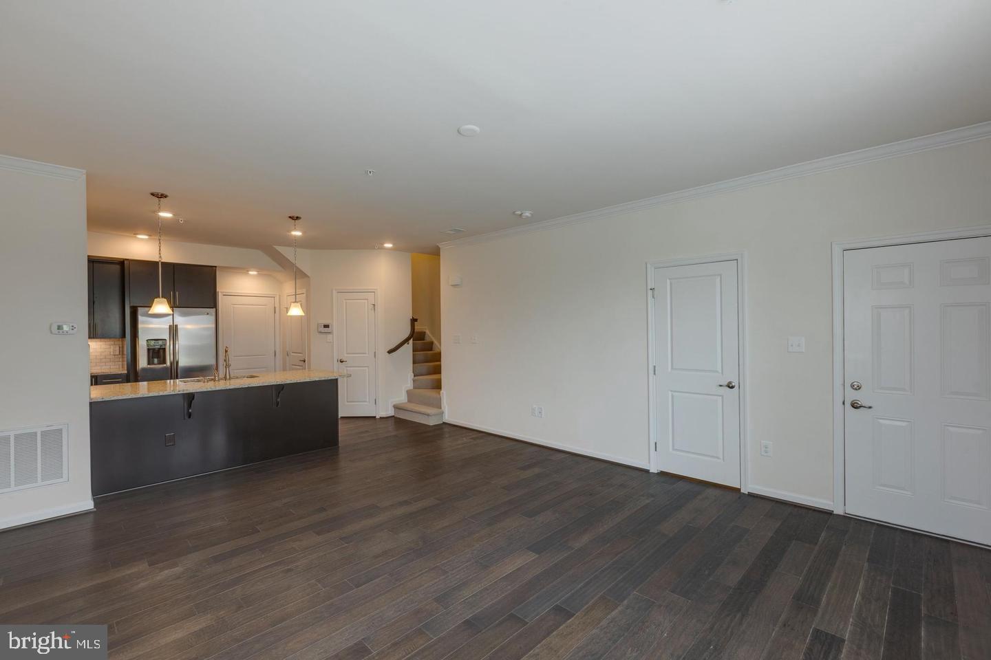 DISCOVERY SQUARE - Residential Lease