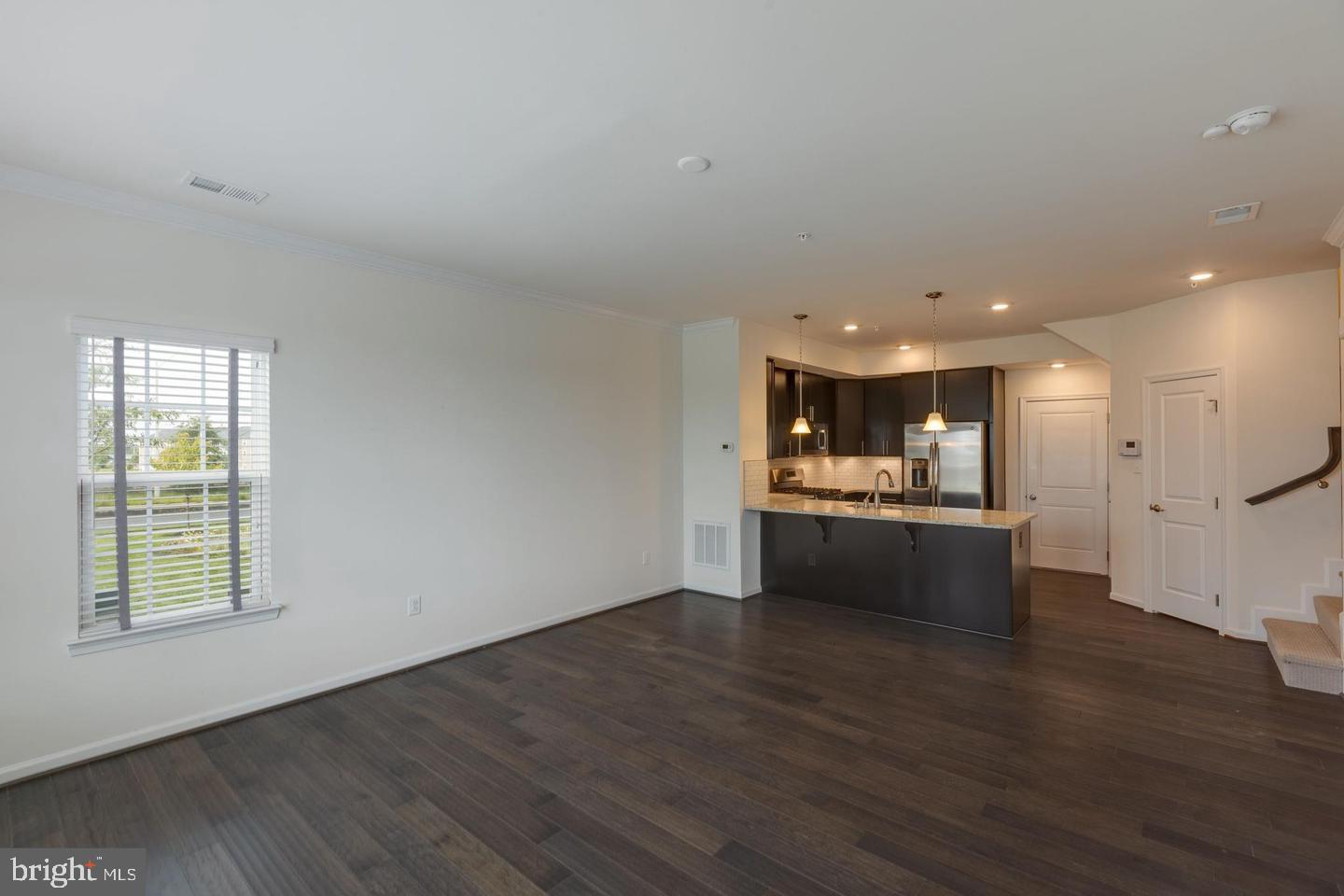 DISCOVERY SQUARE - Residential Lease