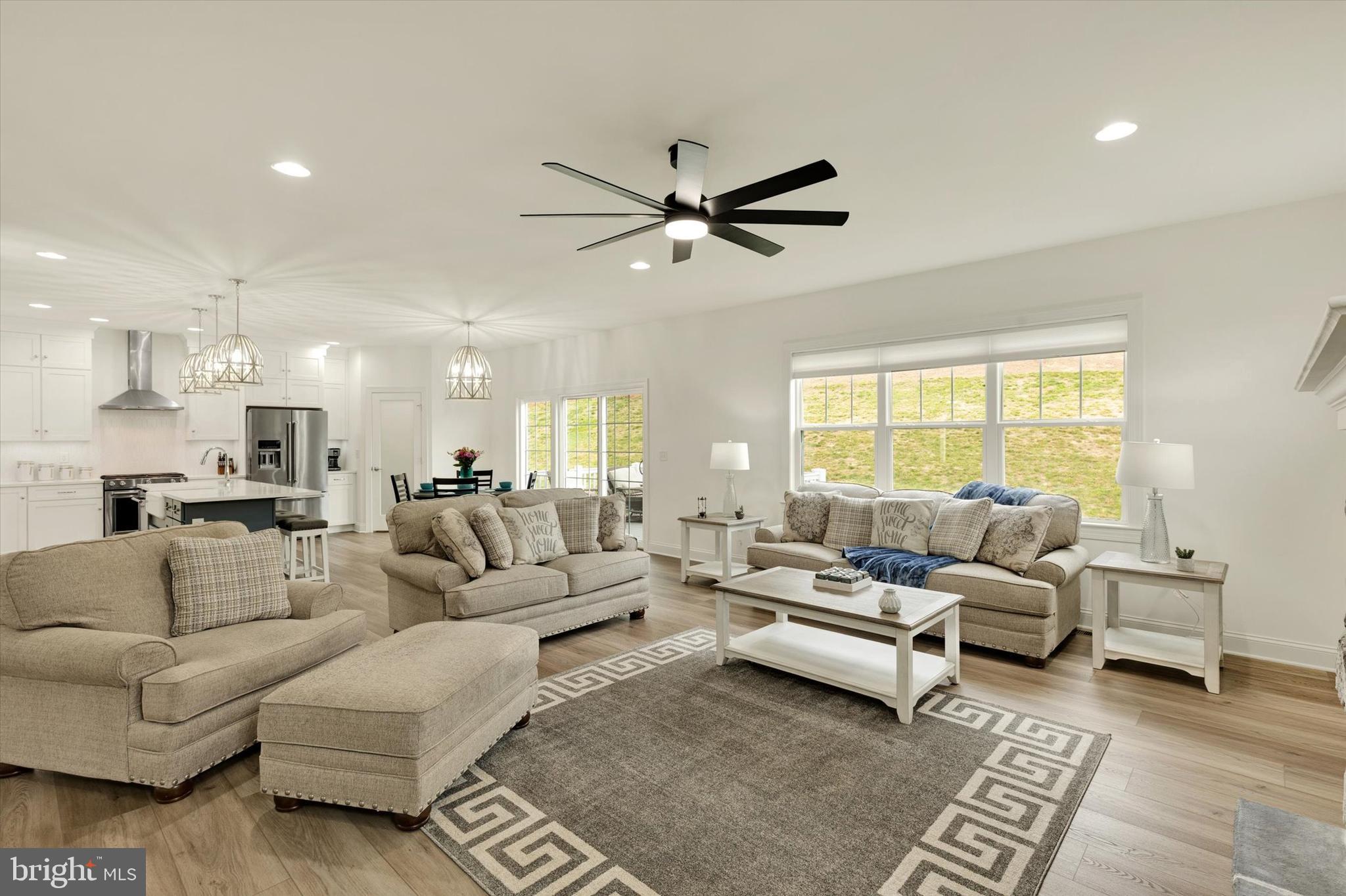 LITITZ BEND - Residential