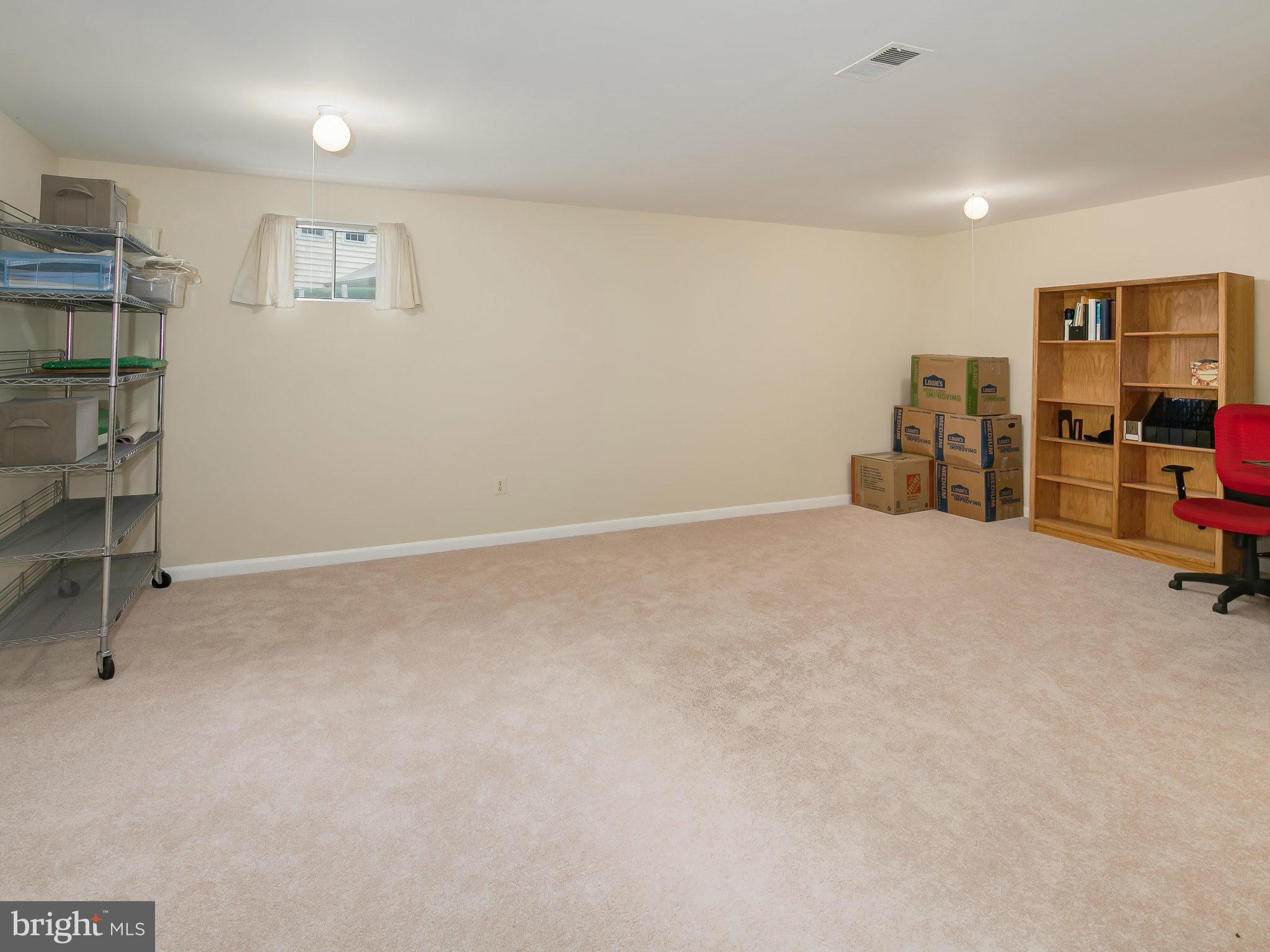 FOX MILL ESTATES - Residential