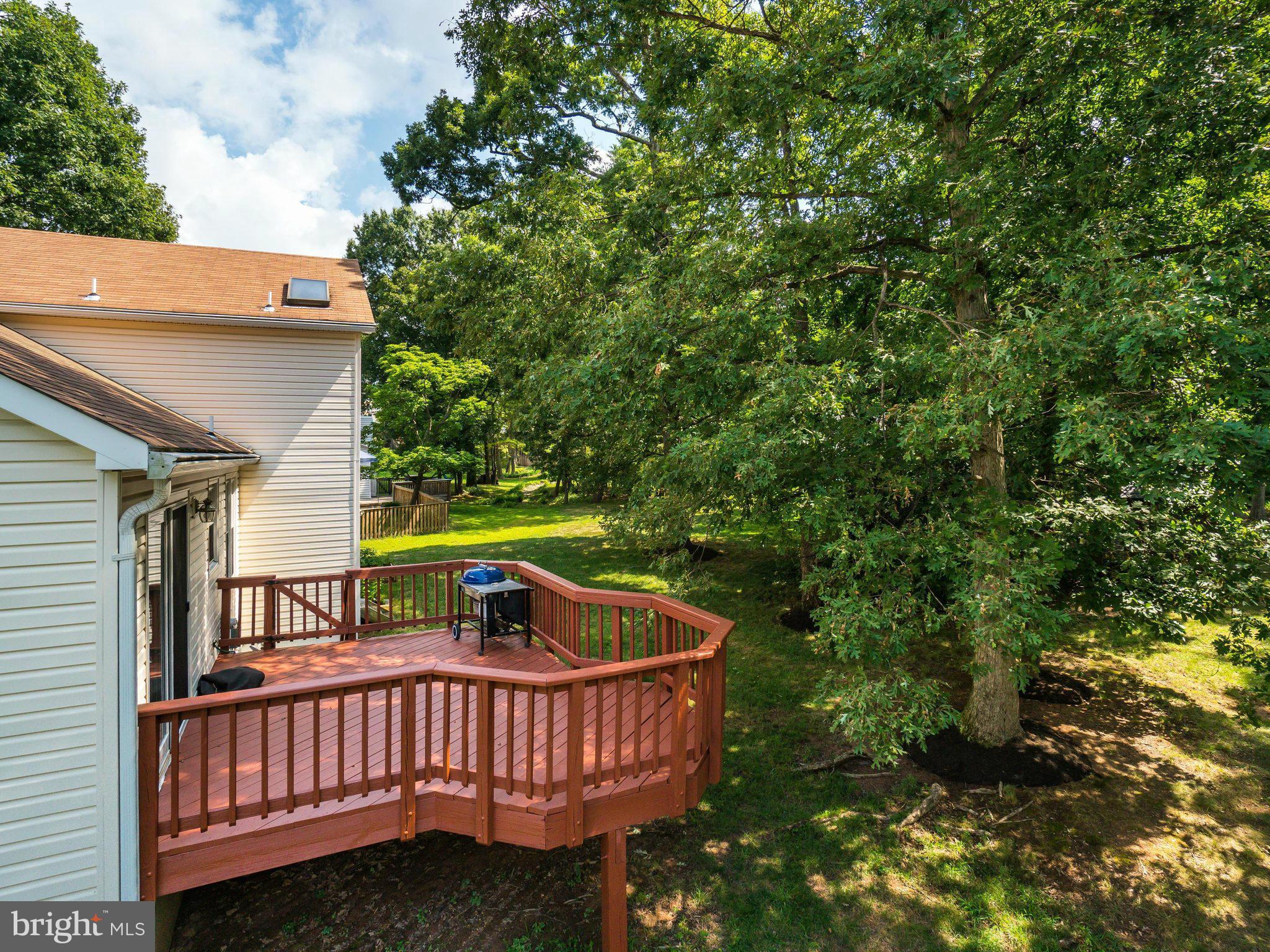 FOX MILL ESTATES - Residential