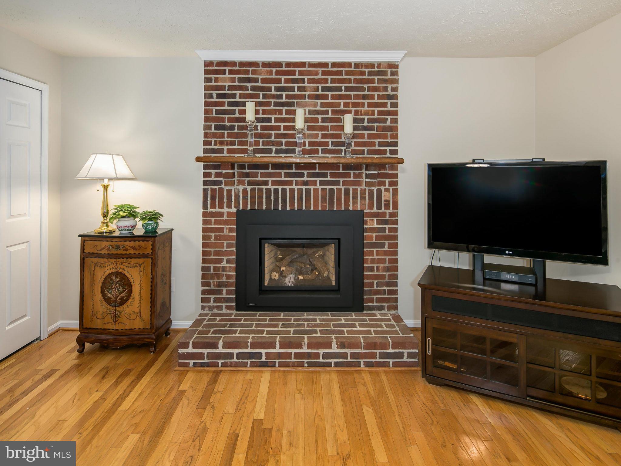 FOX MILL ESTATES - Residential