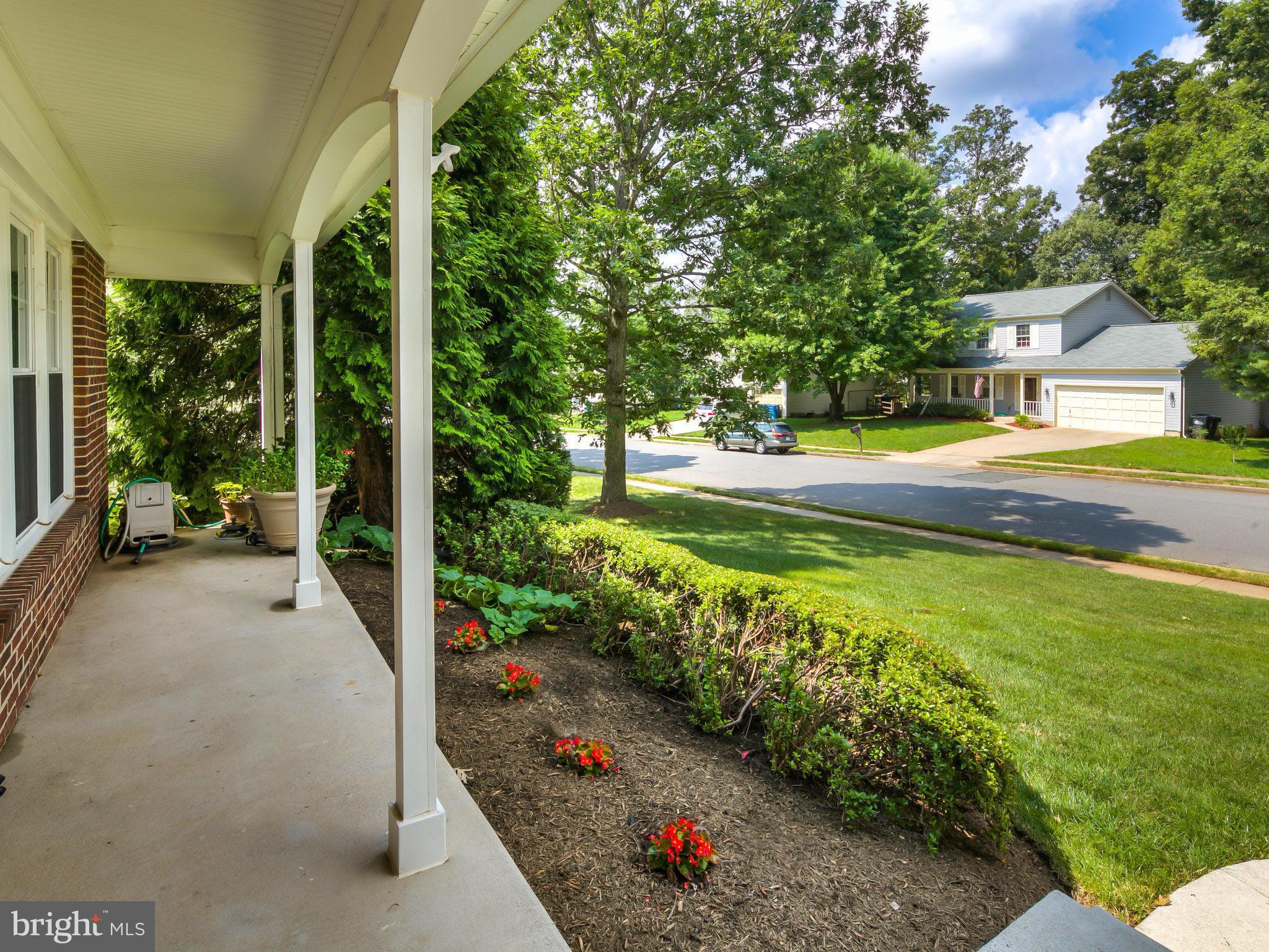 FOX MILL ESTATES - Residential