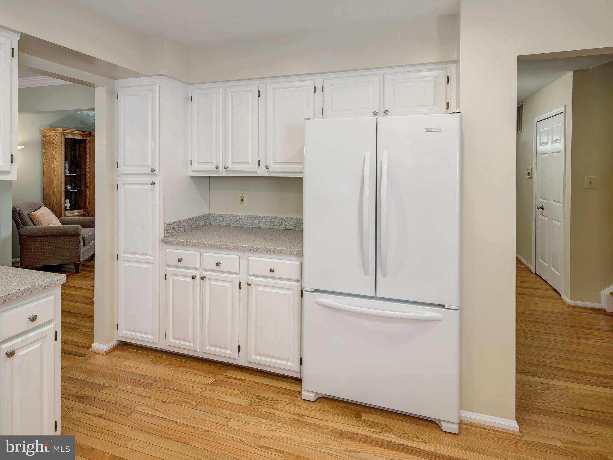 FOX MILL ESTATES - Residential