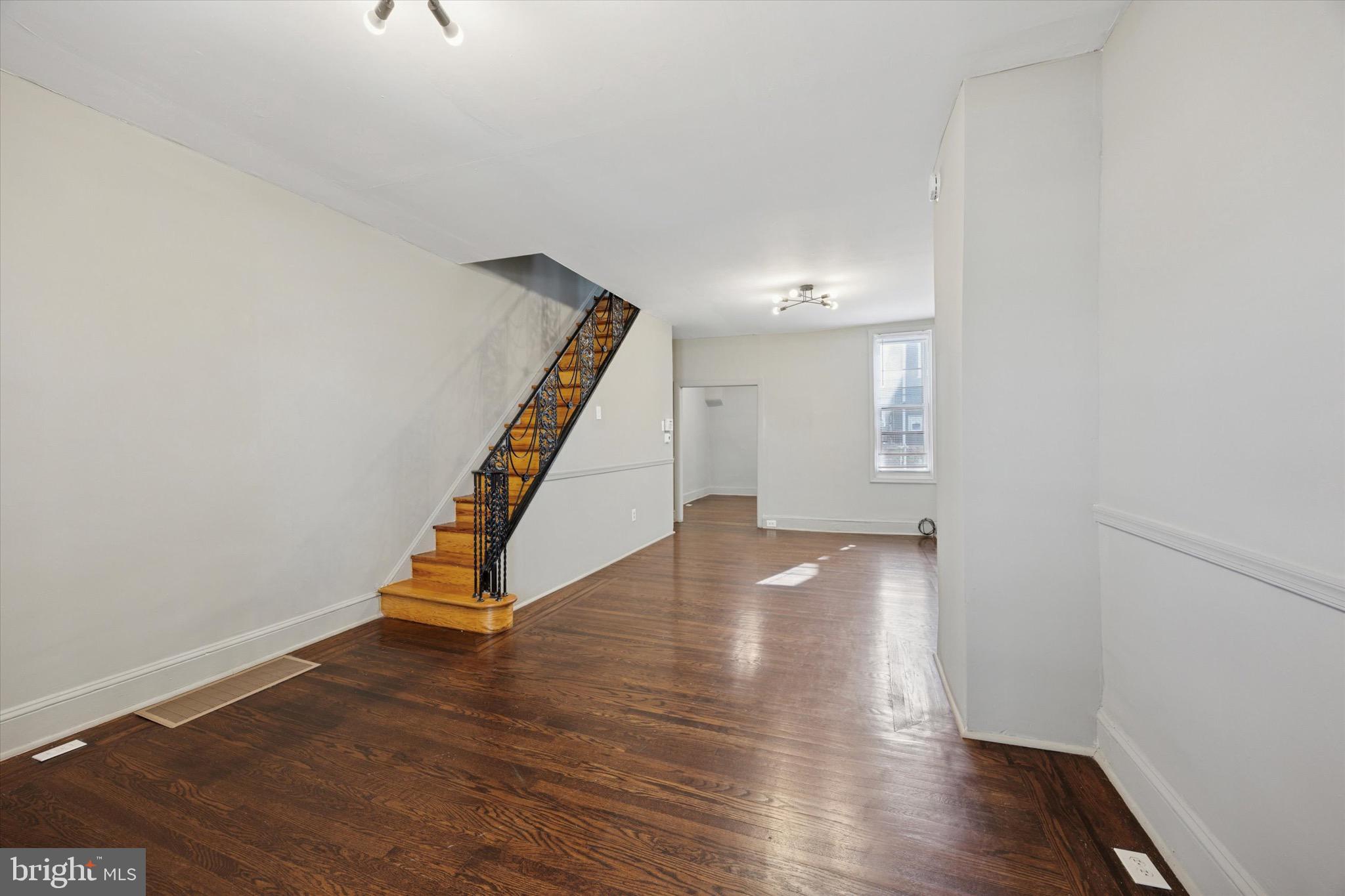 PORT RICHMOND - Residential