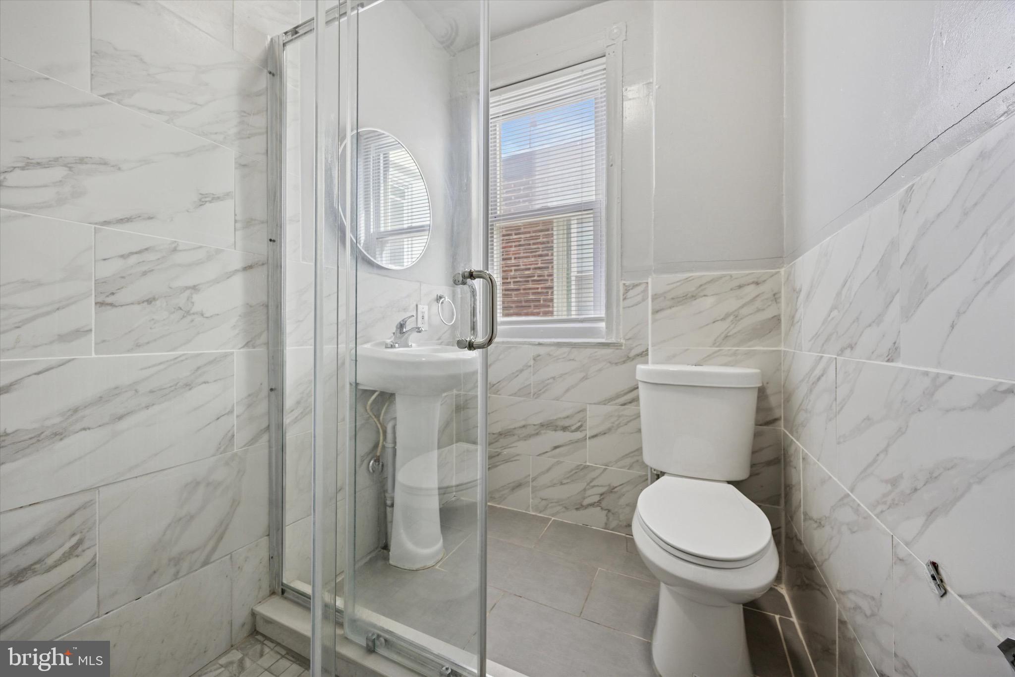 PORT RICHMOND - Residential