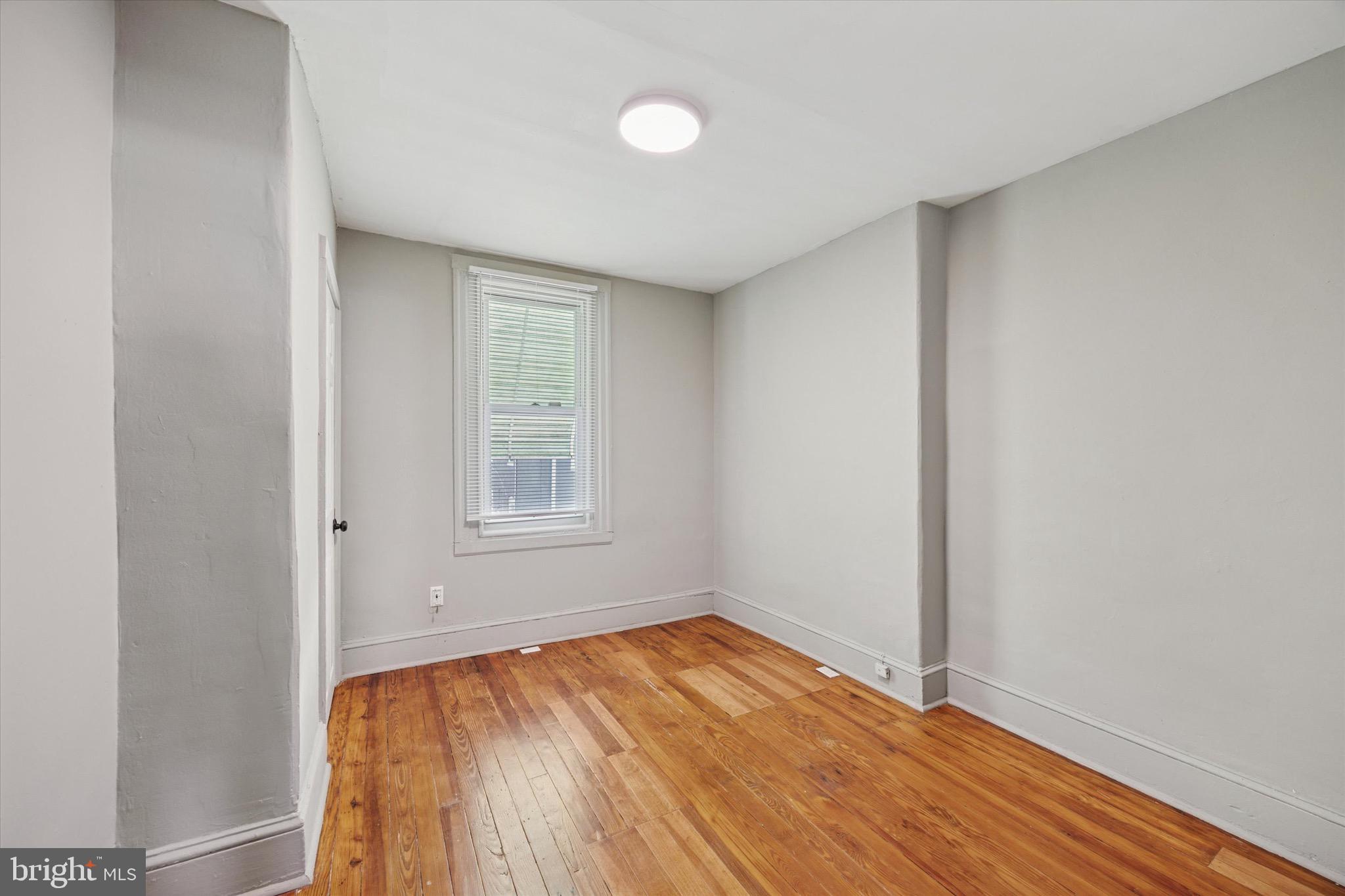 PORT RICHMOND - Residential