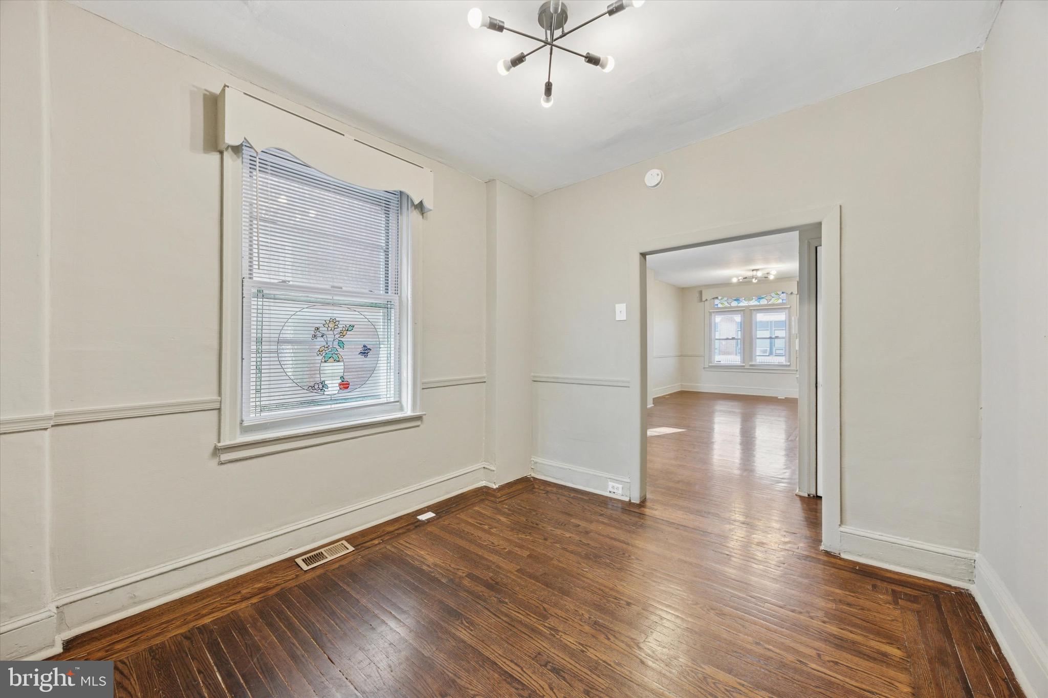 PORT RICHMOND - Residential