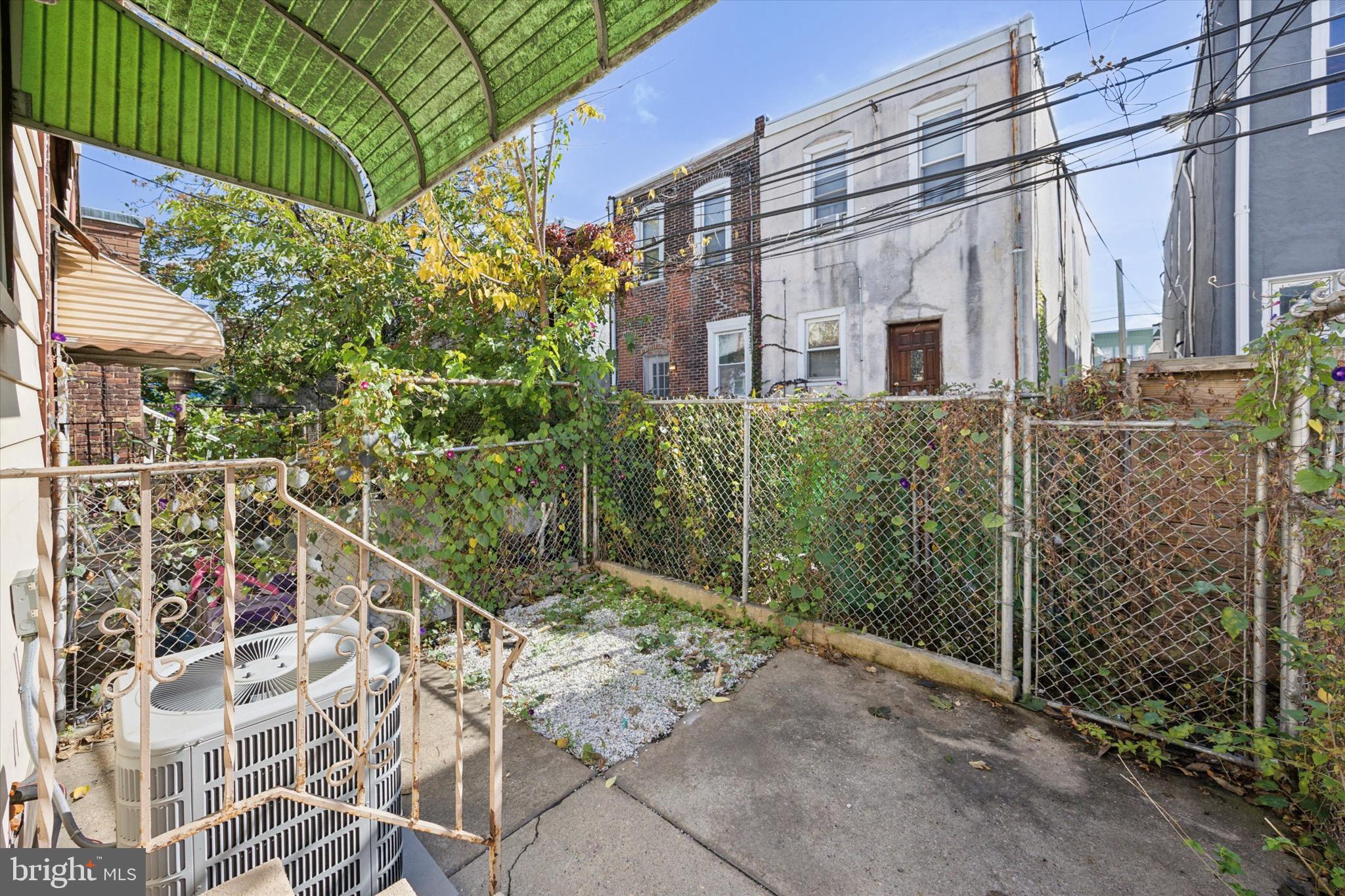 PORT RICHMOND - Residential