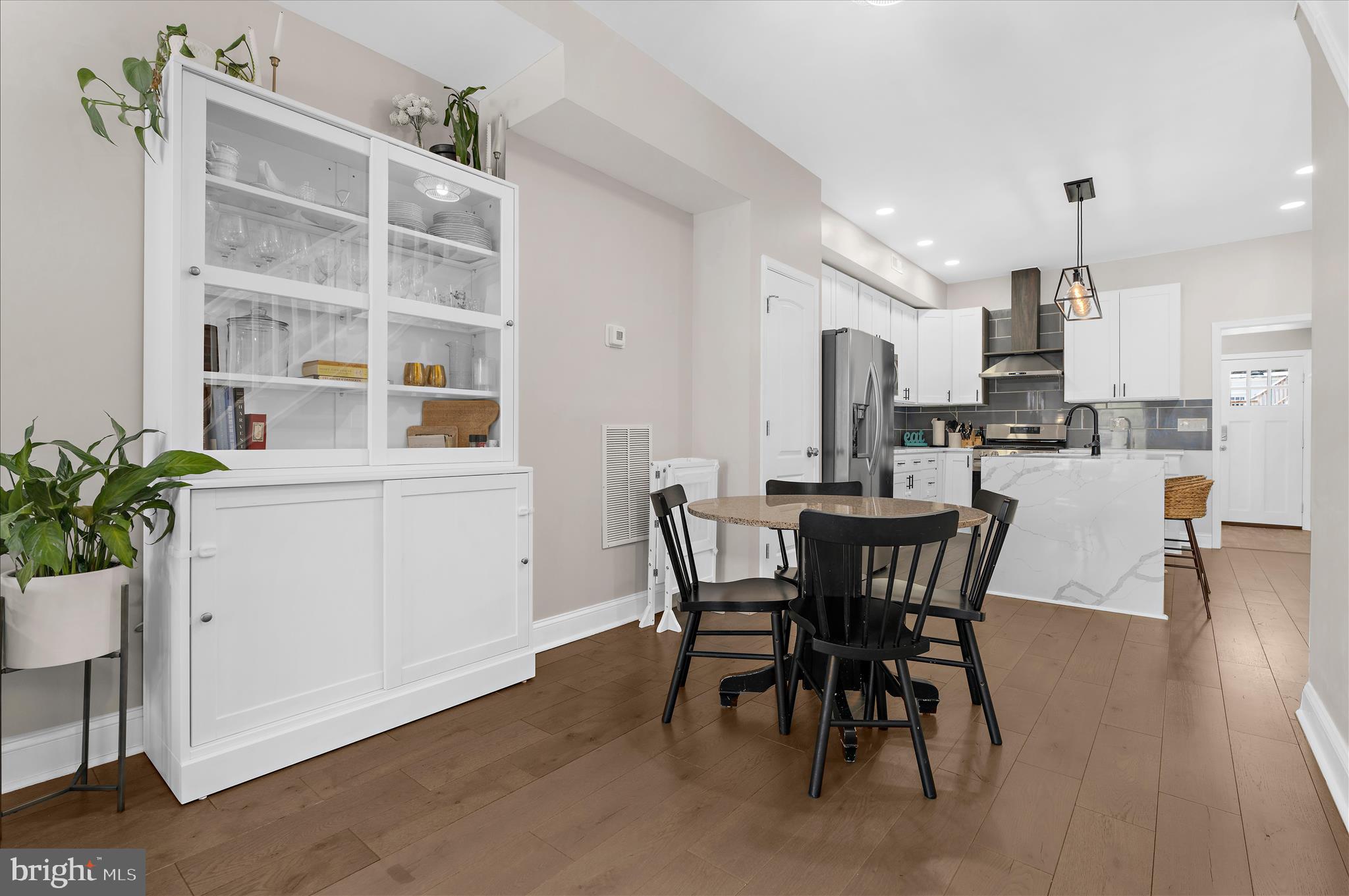 HIGHLANDTOWN - Residential