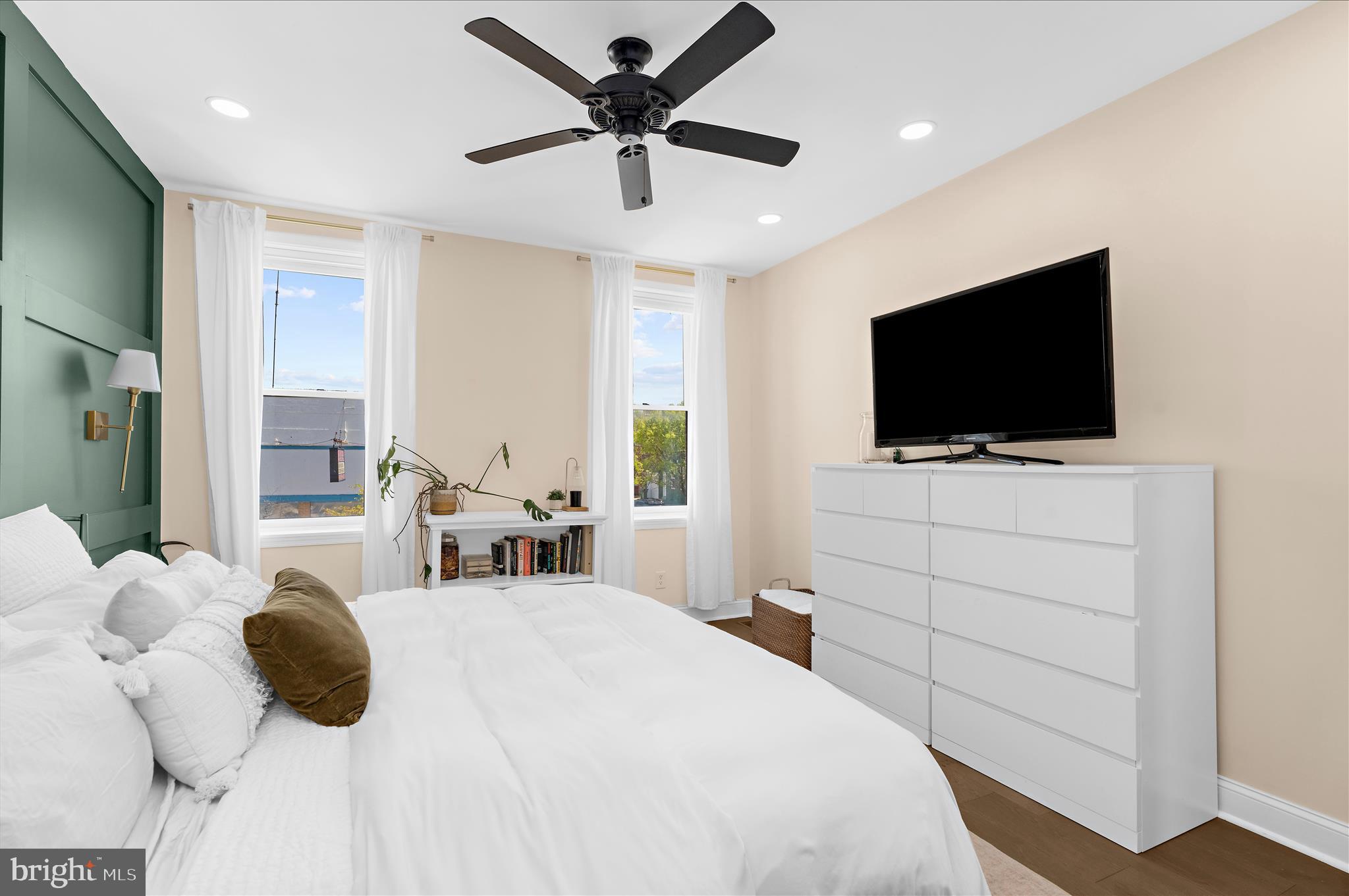 HIGHLANDTOWN - Residential