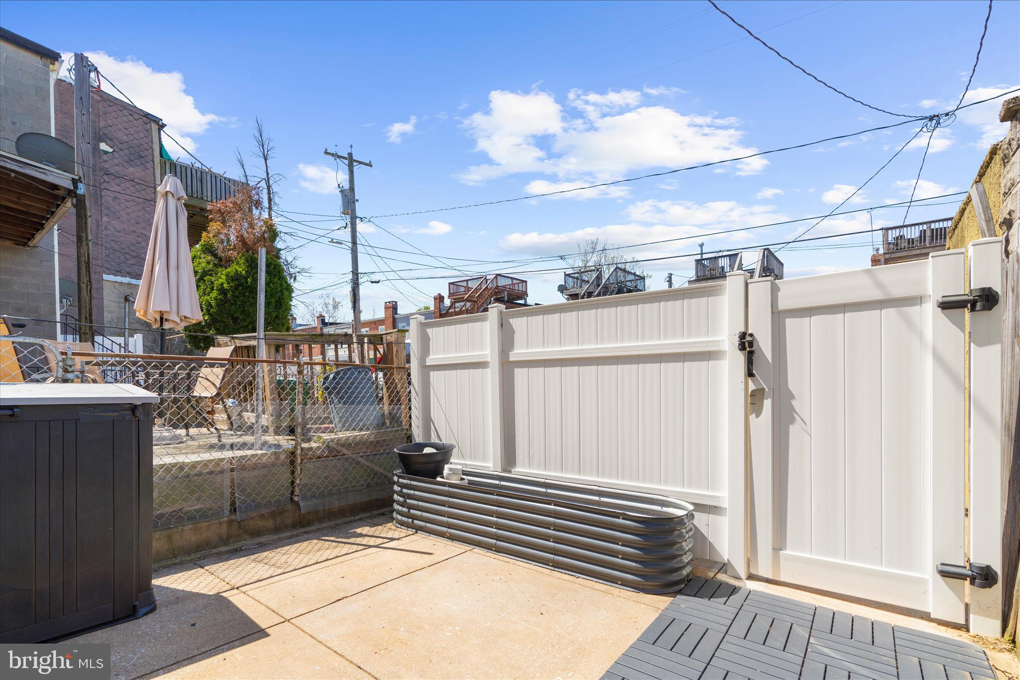 HIGHLANDTOWN - Residential