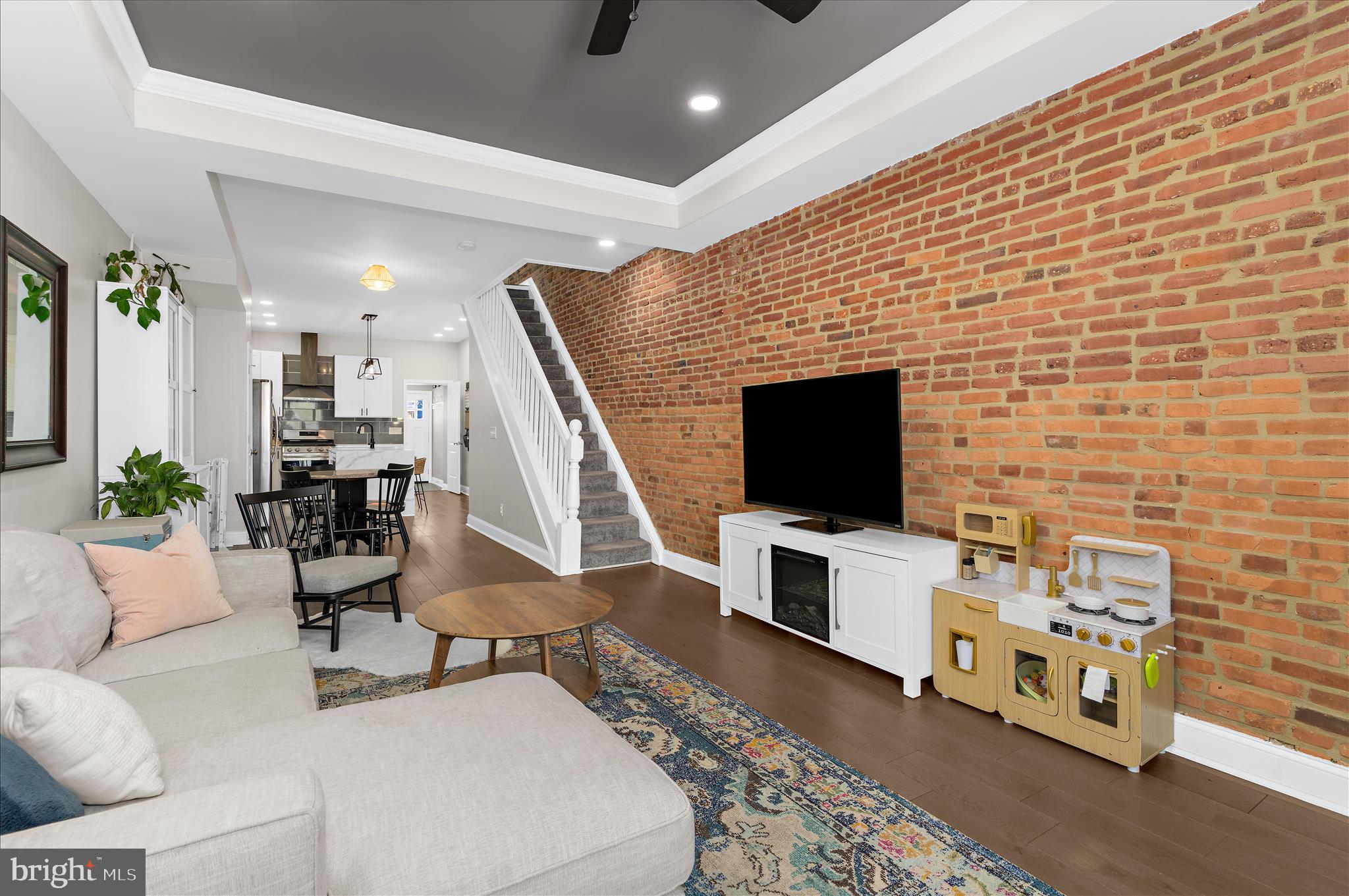 HIGHLANDTOWN - Residential