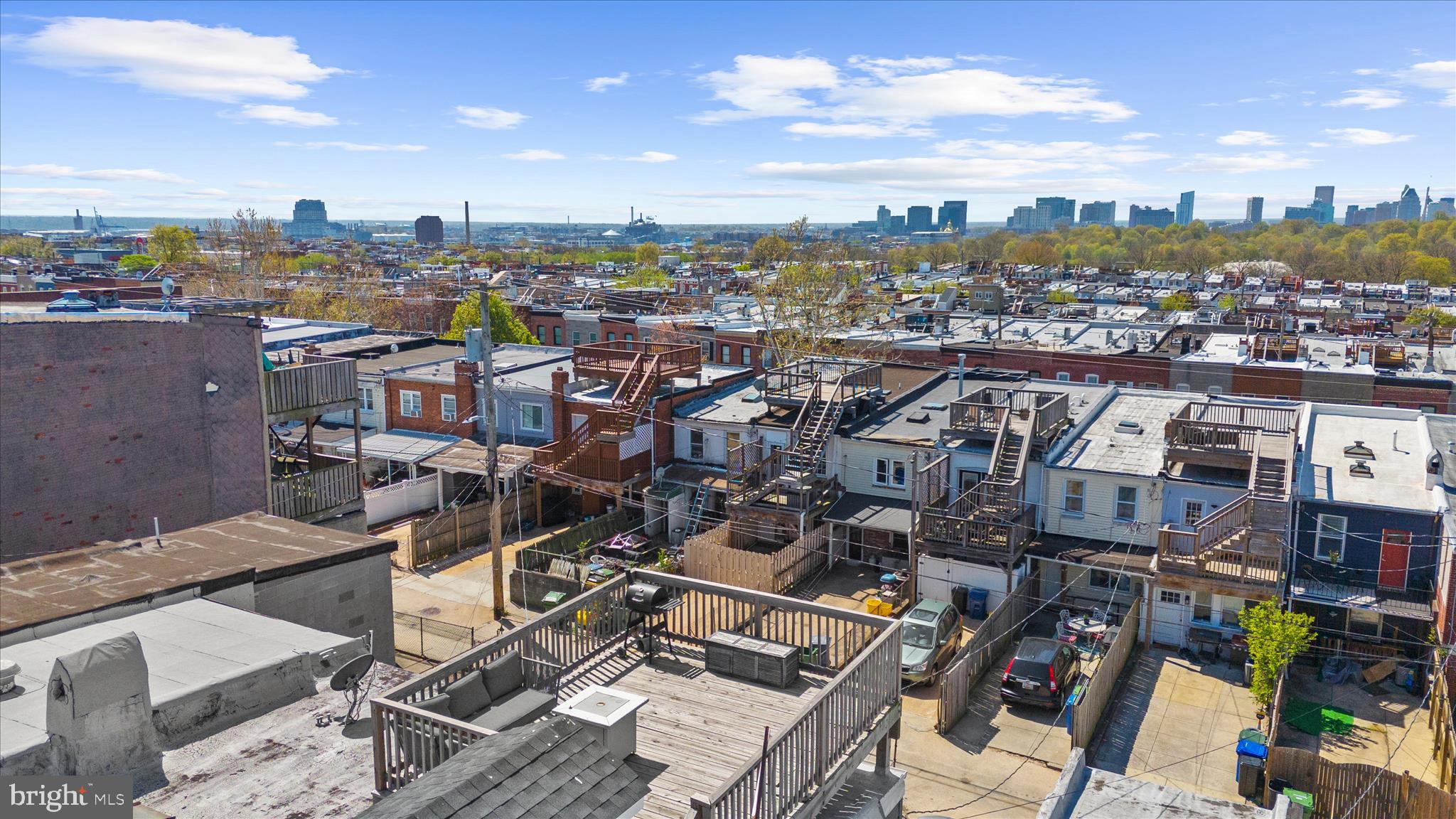 HIGHLANDTOWN - Residential
