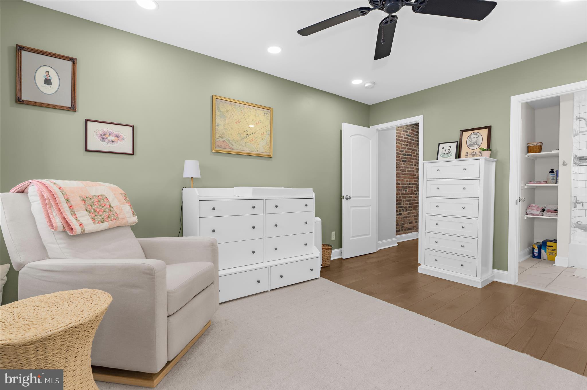 HIGHLANDTOWN - Residential