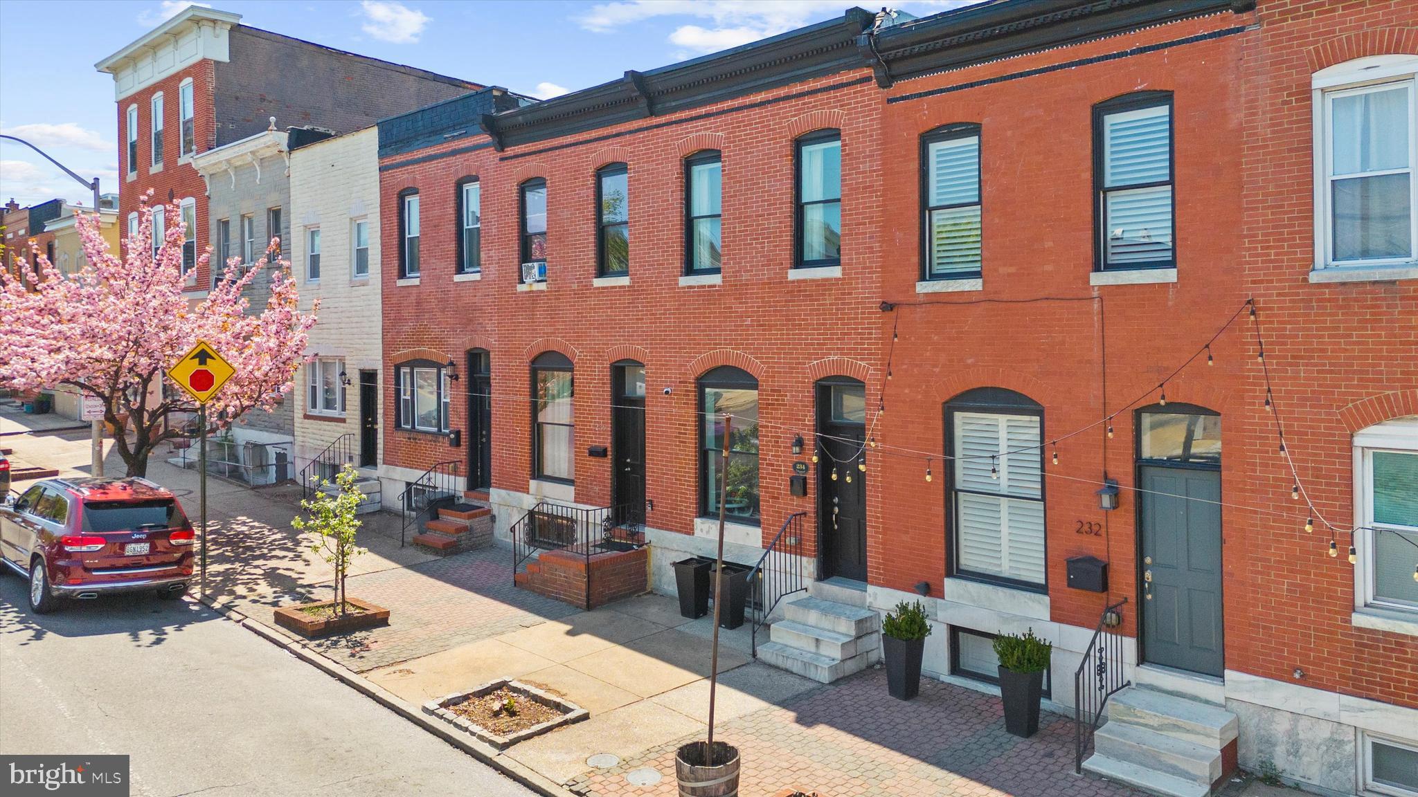 234 S HIGHLAND AVENUE