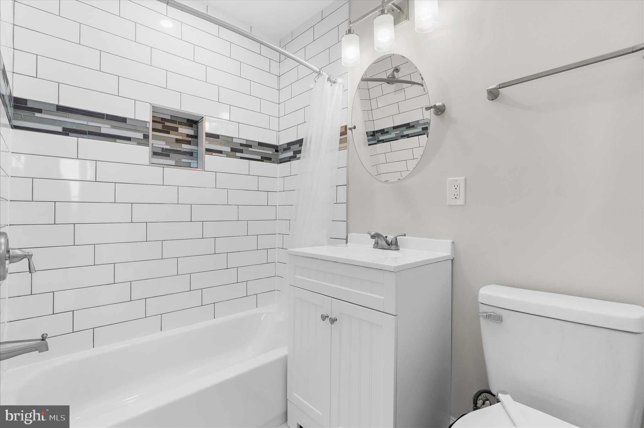 HIGHLANDTOWN - Residential