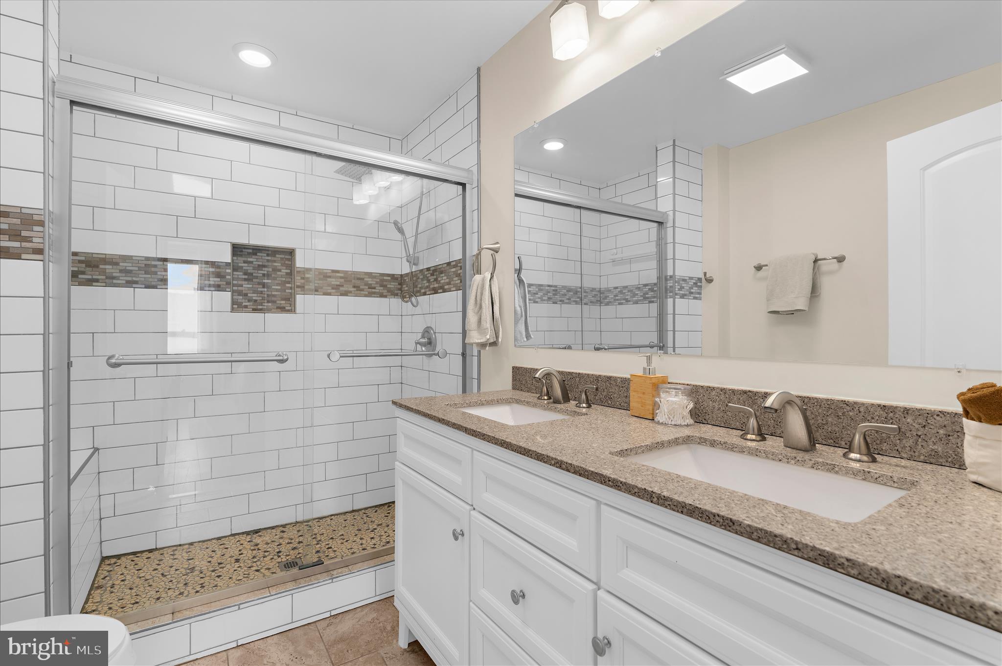 HIGHLANDTOWN - Residential