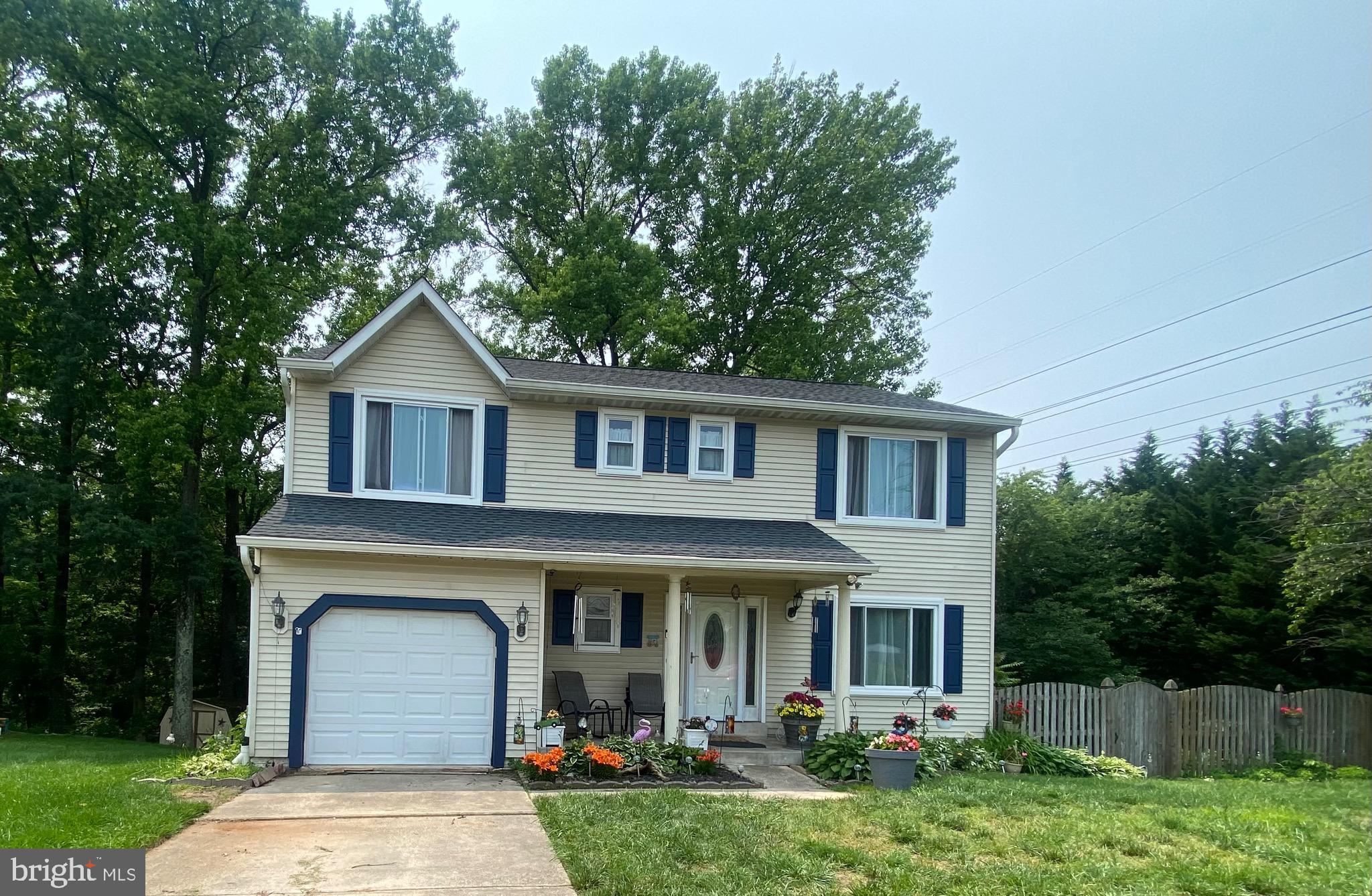 SHANNON SQUARE - Residential