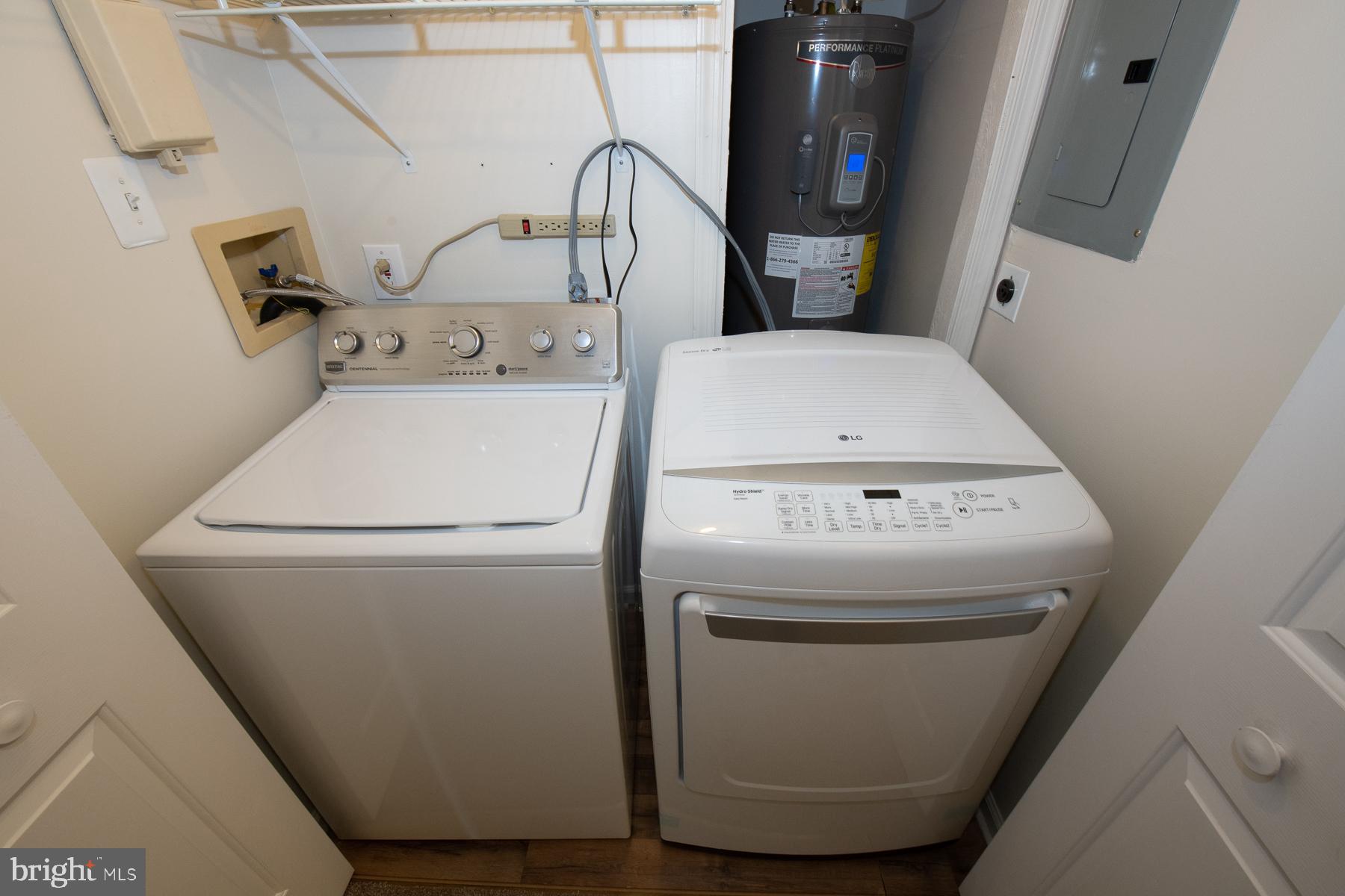 MONTGOMERY BROOKE - Residential