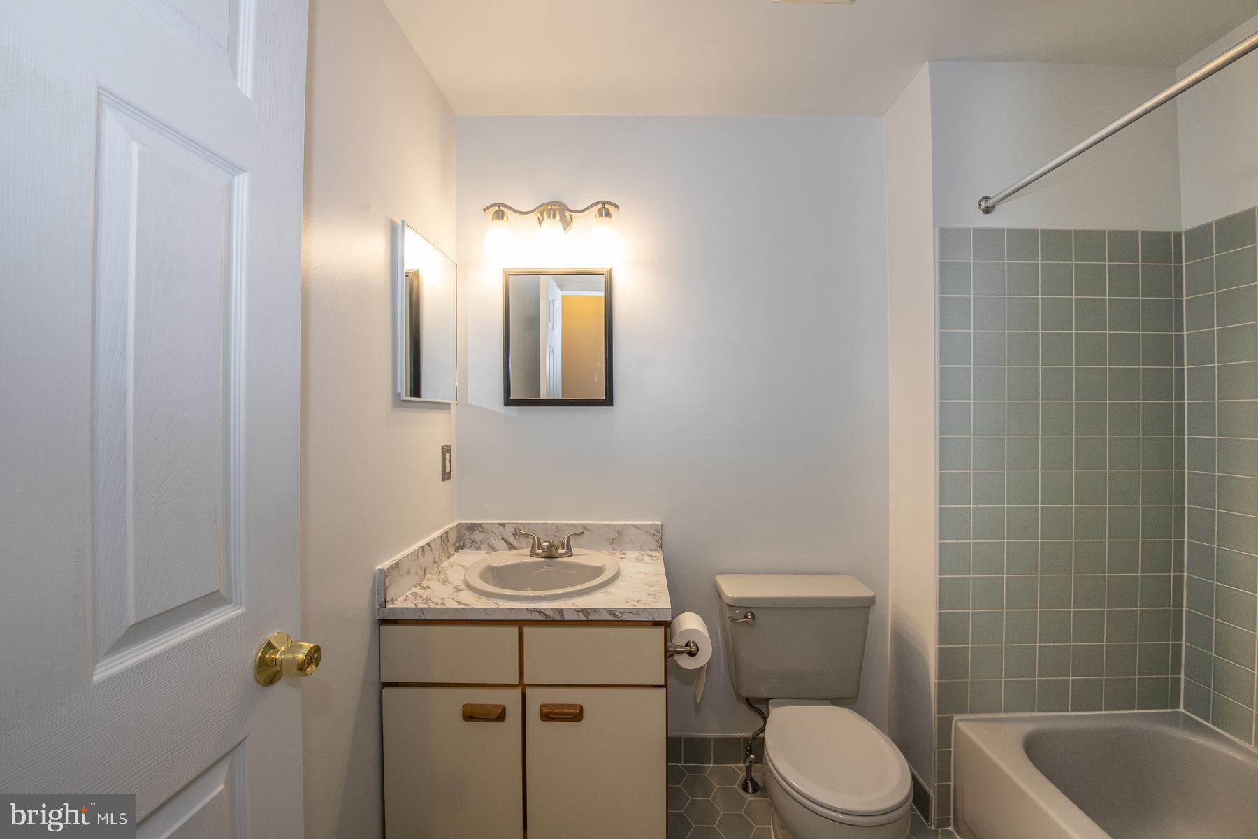 MONTGOMERY BROOKE - Residential