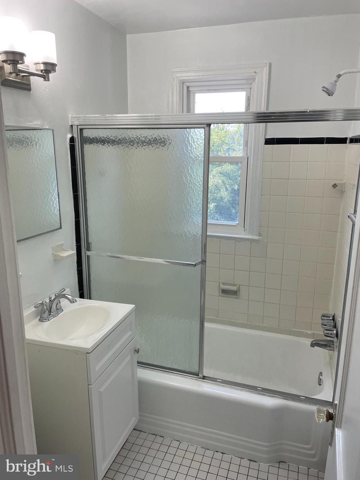 DEL RAY - Residential Lease