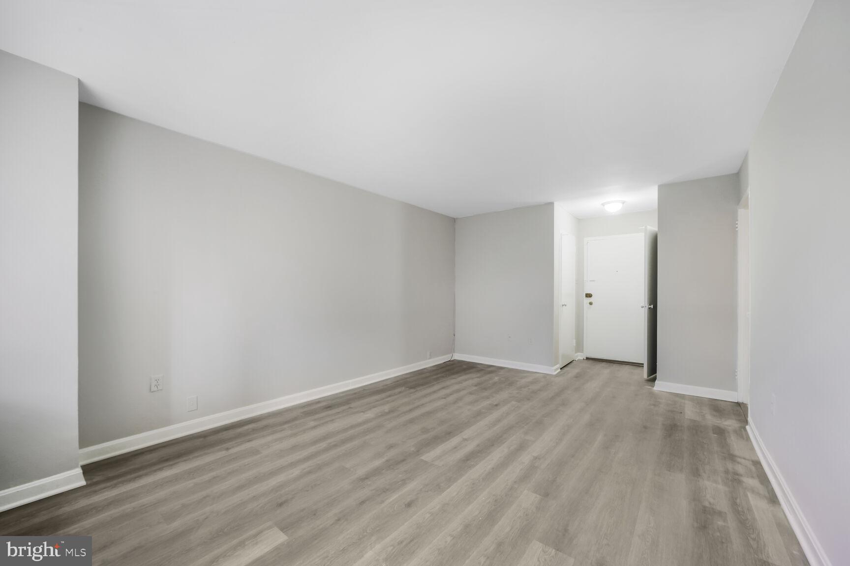 RIVER PLACE WEST - Residential