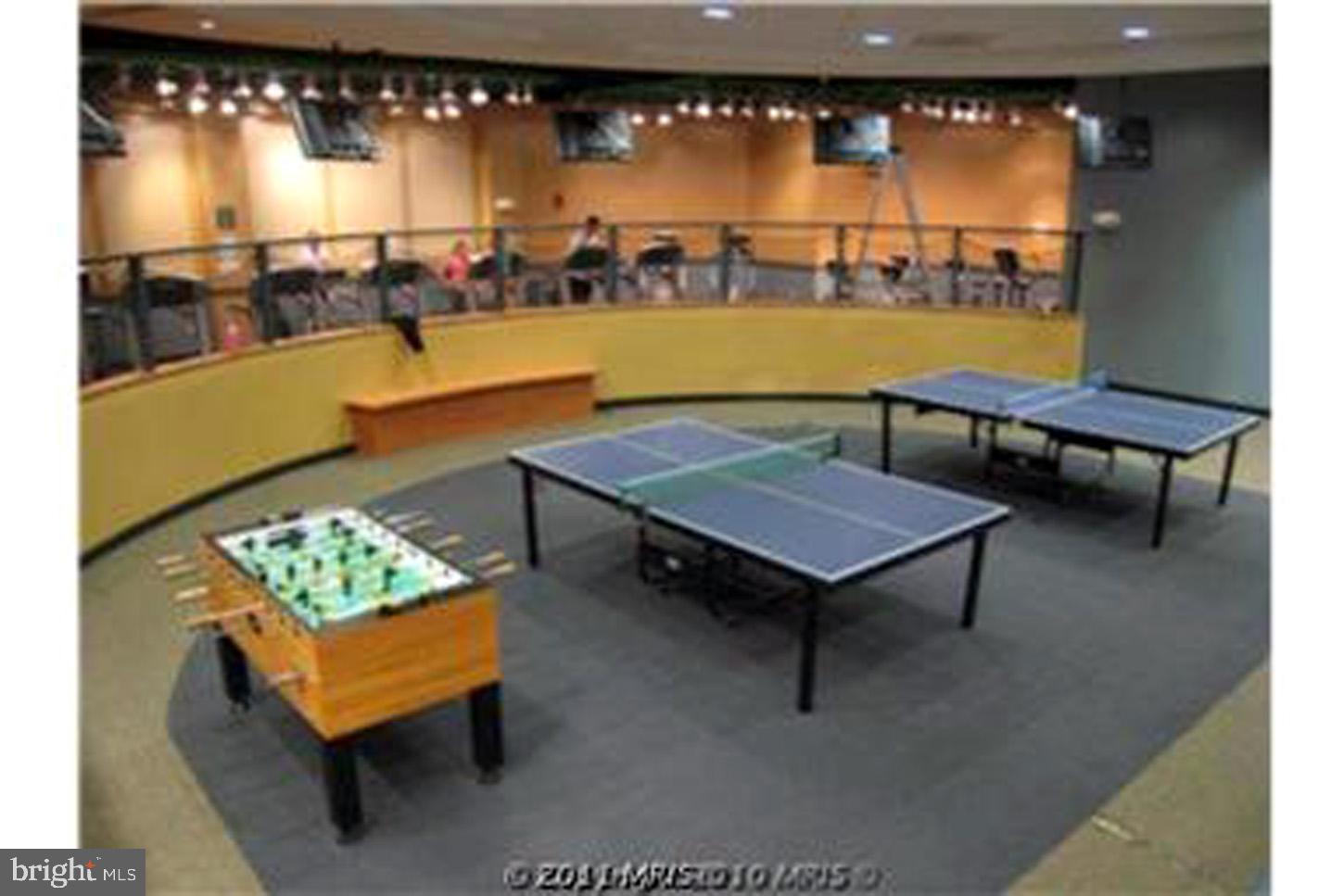 RIVER PLACE WEST - Residential