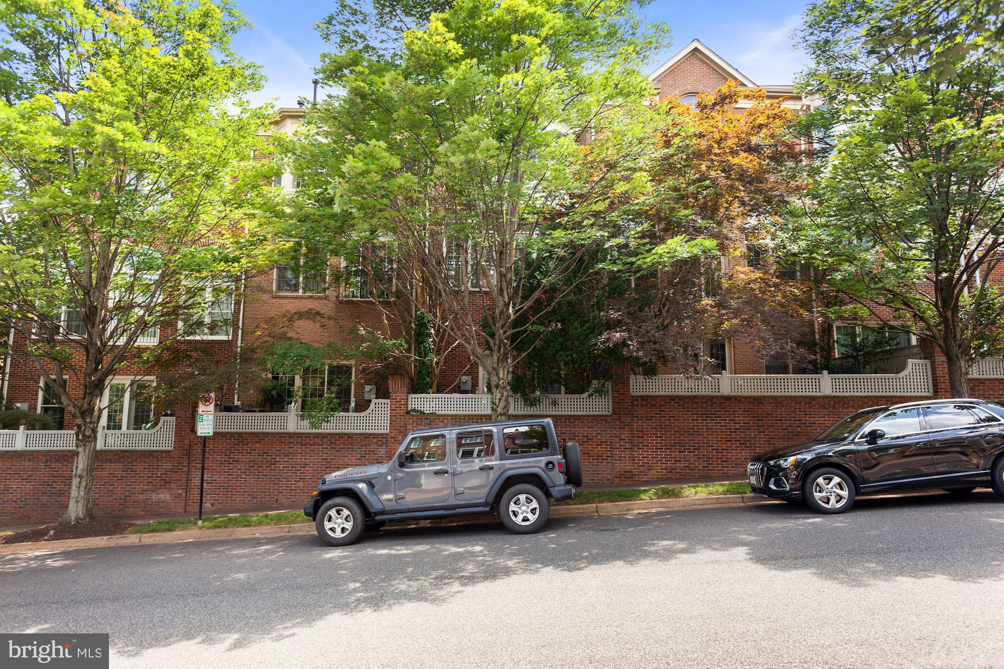 PALISADES PARK - Residential Lease